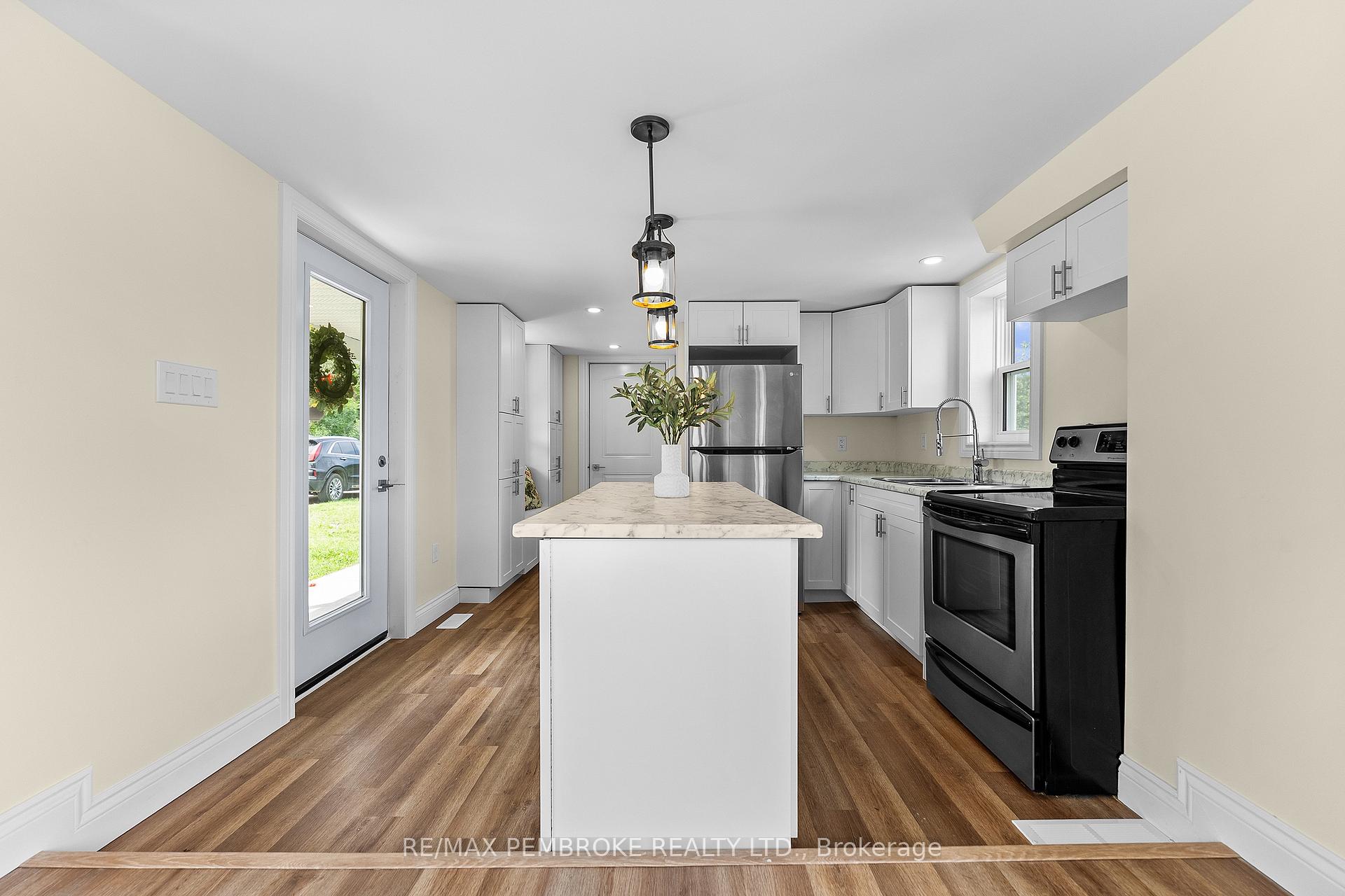 Photo 13 of 480 Blank Street, Pembroke, Pembroke — HOMEH