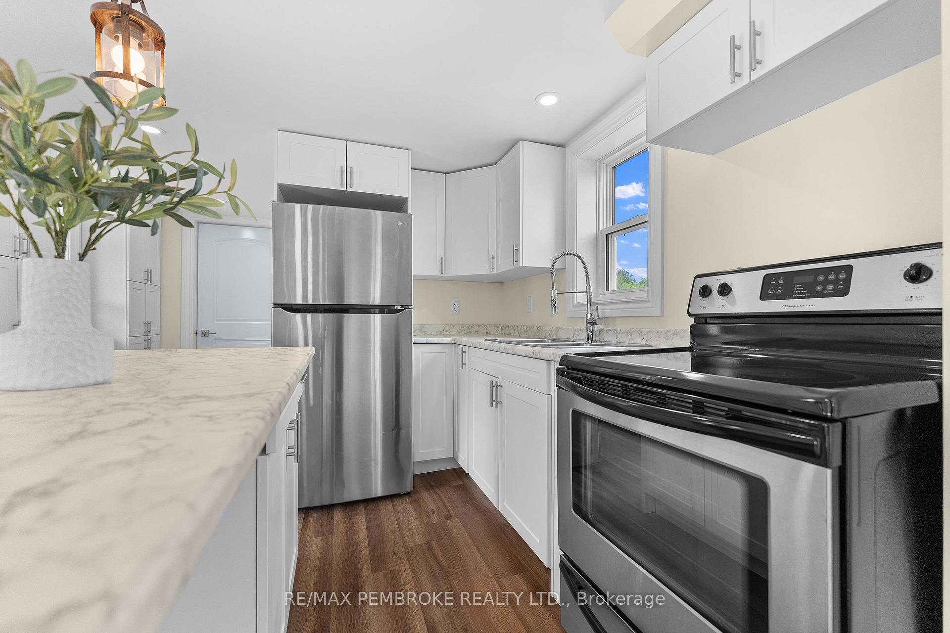 Photo 15 of 480 Blank Street, Pembroke, Pembroke — HOMEH