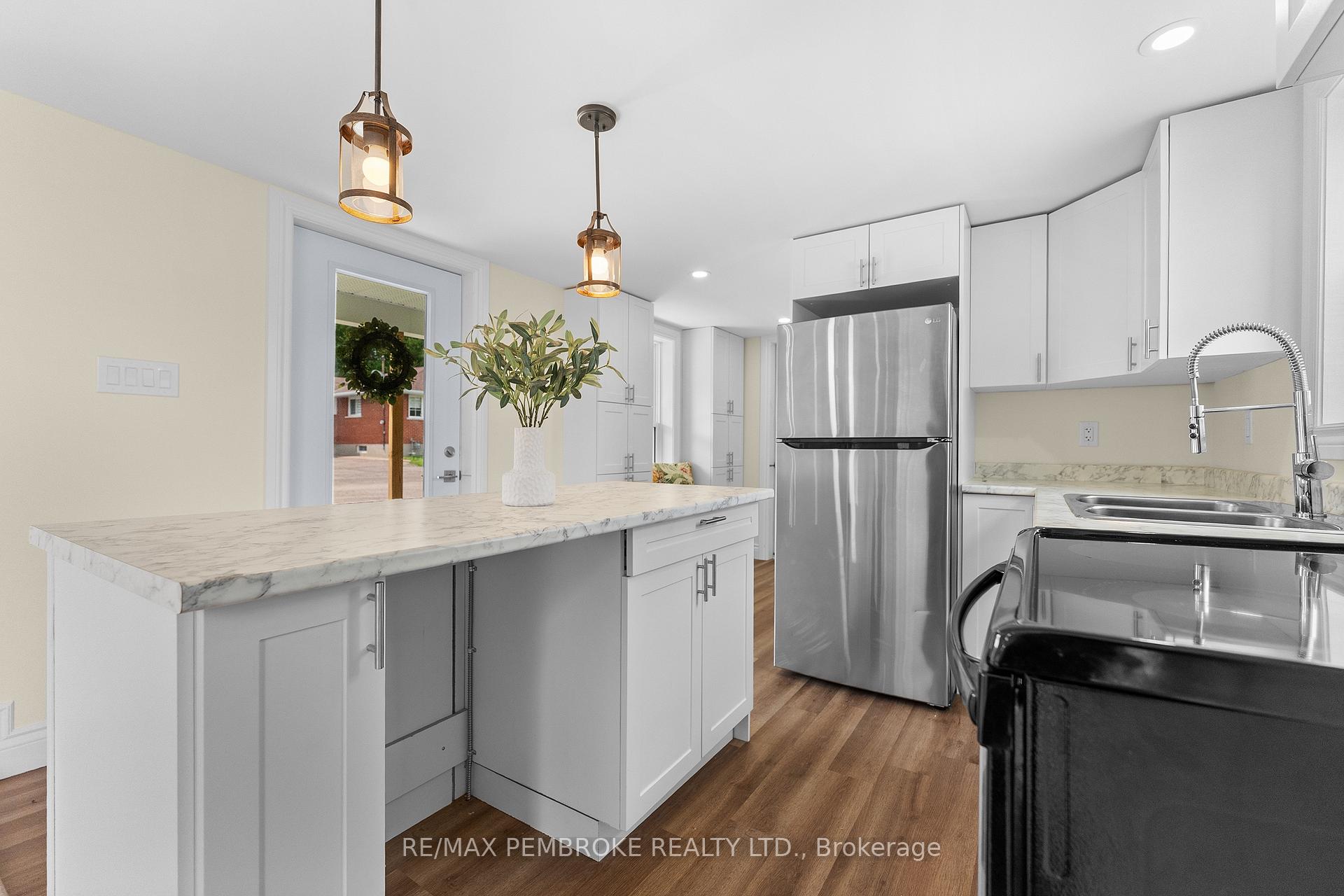 Photo 17 of 480 Blank Street, Pembroke, Pembroke — HOMEH