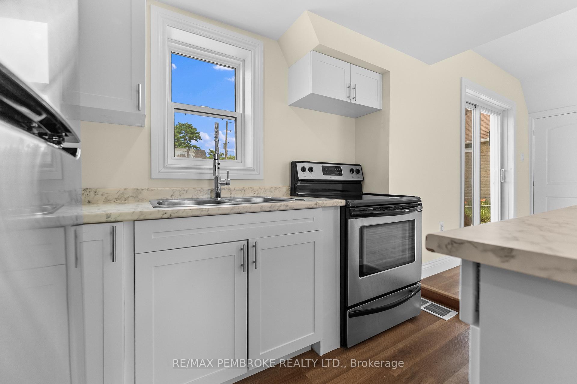 Photo 18 of 480 Blank Street, Pembroke, Pembroke — HOMEH