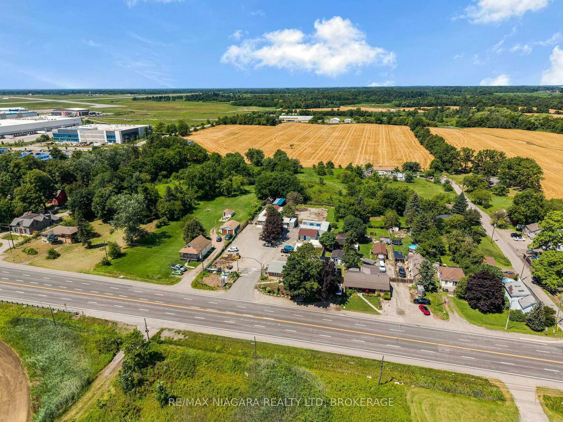 Photo 3 of 2300 Hwy 6, Hamilton, Rural Glanbrook — HOMEH