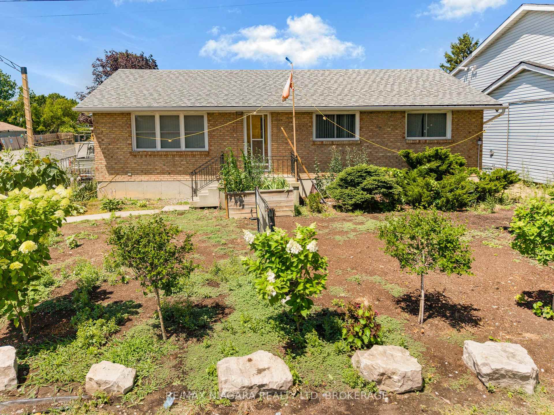 Photo 8 of 2300 Hwy 6, Hamilton, Rural Glanbrook — HOMEH