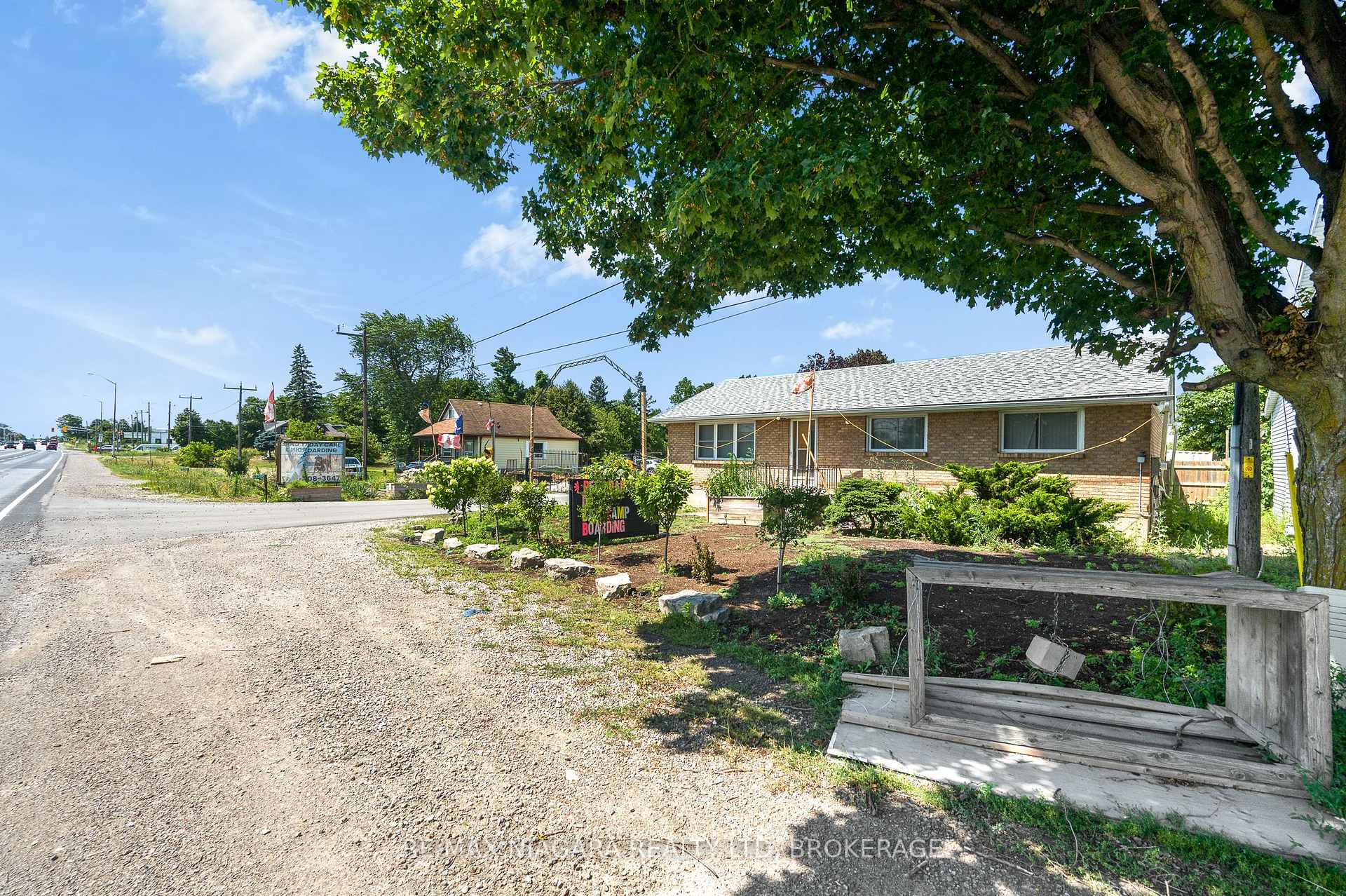 Photo 10 of 2300 Hwy 6, Hamilton, Rural Glanbrook — HOMEH
