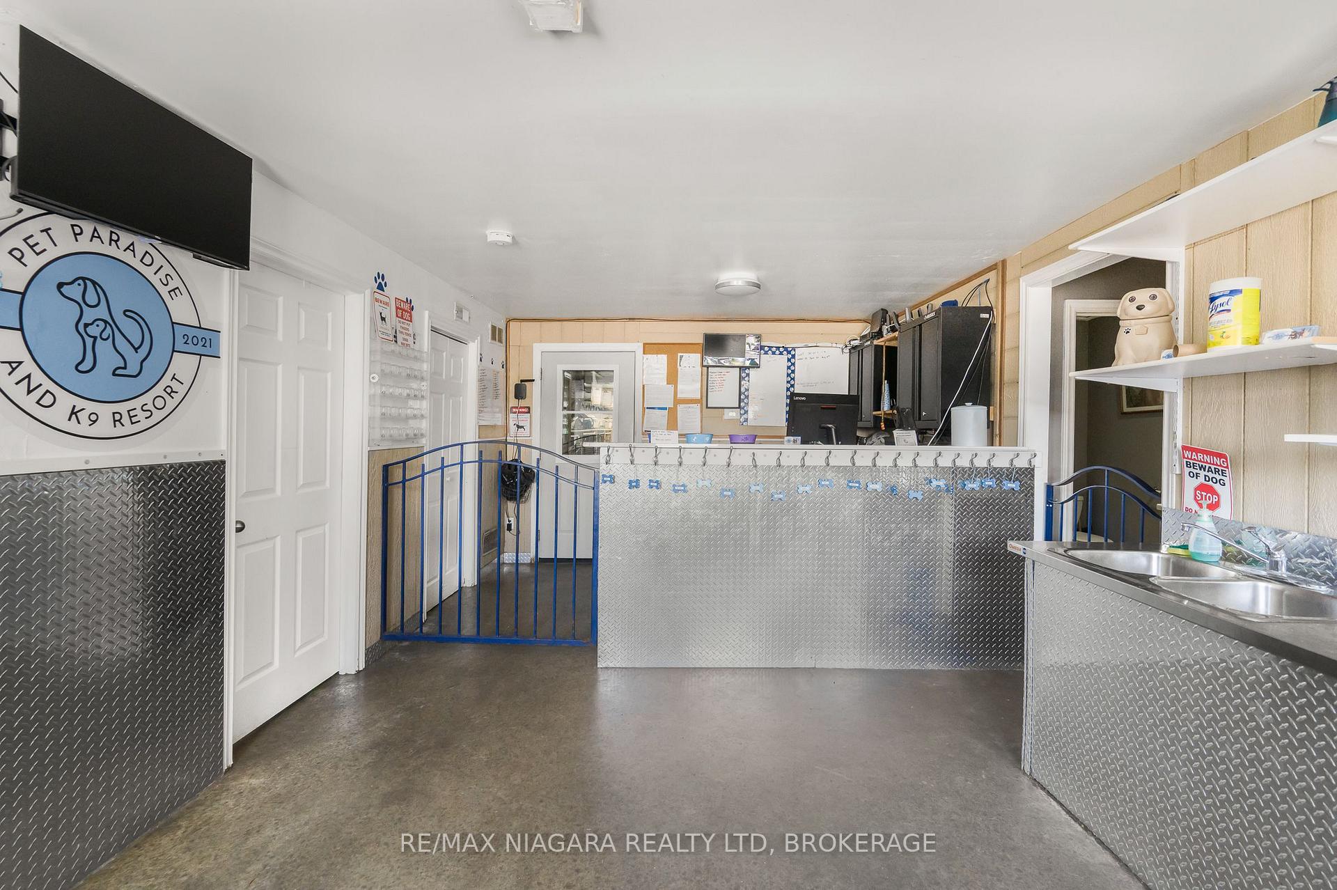 Photo 28 of 2300 Hwy 6, Hamilton, Rural Glanbrook — HOMEH