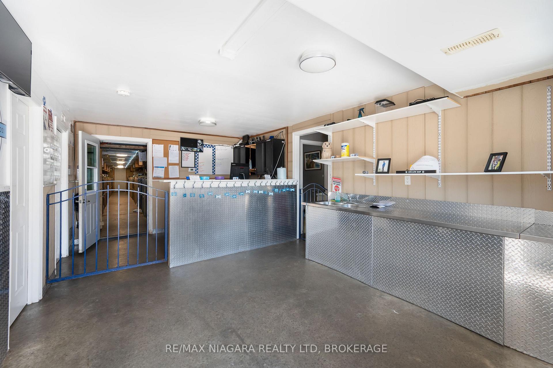 Photo 29 of 2300 Hwy 6, Hamilton, Rural Glanbrook — HOMEH