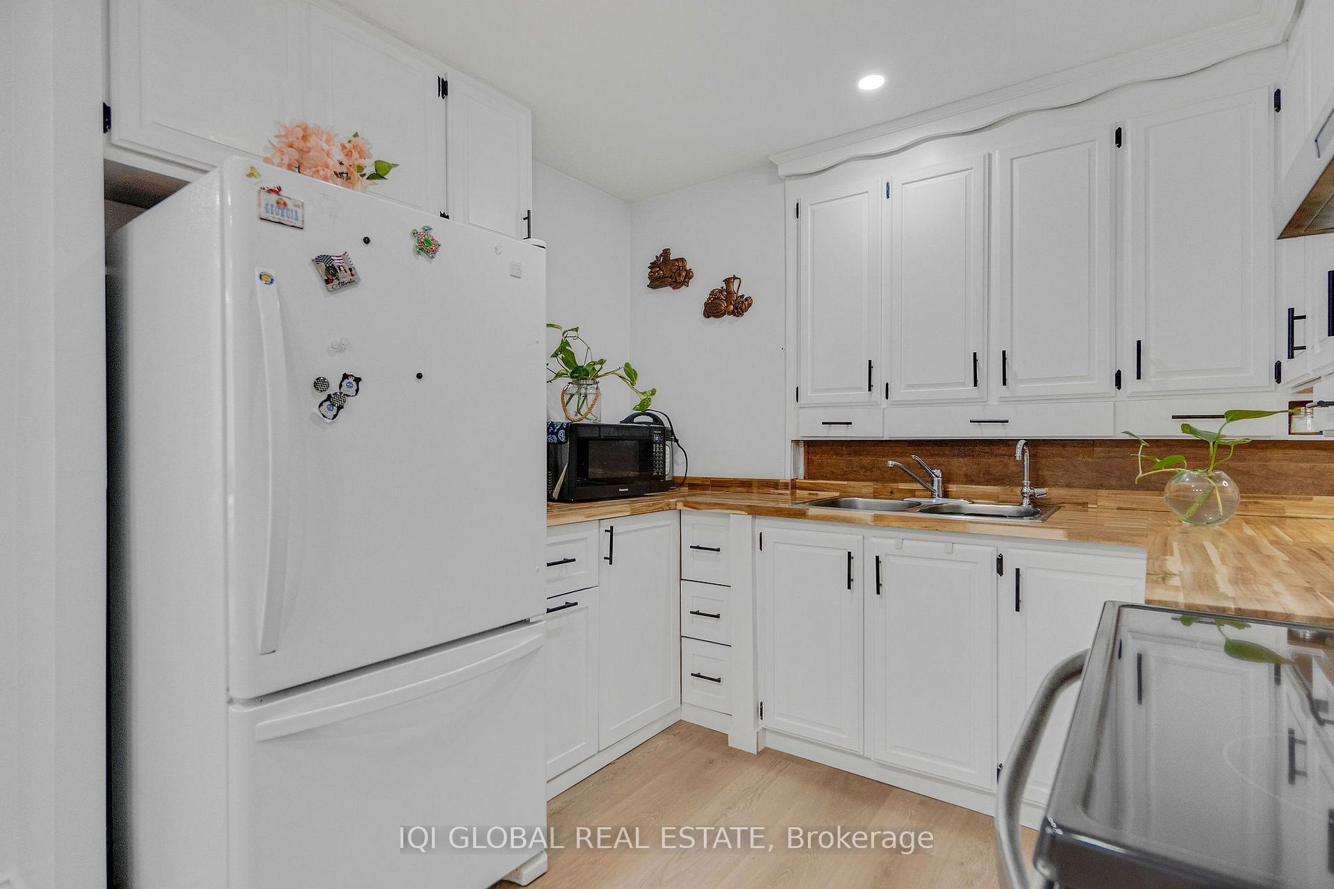 Photo 13 of 147 Tait Street, Cambridge, St Andrews/Southwood — HOMEH