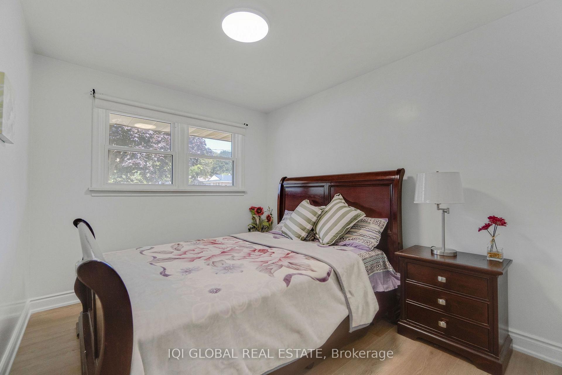 Photo 16 of 147 Tait Street, Cambridge, St Andrews/Southwood — HOMEH