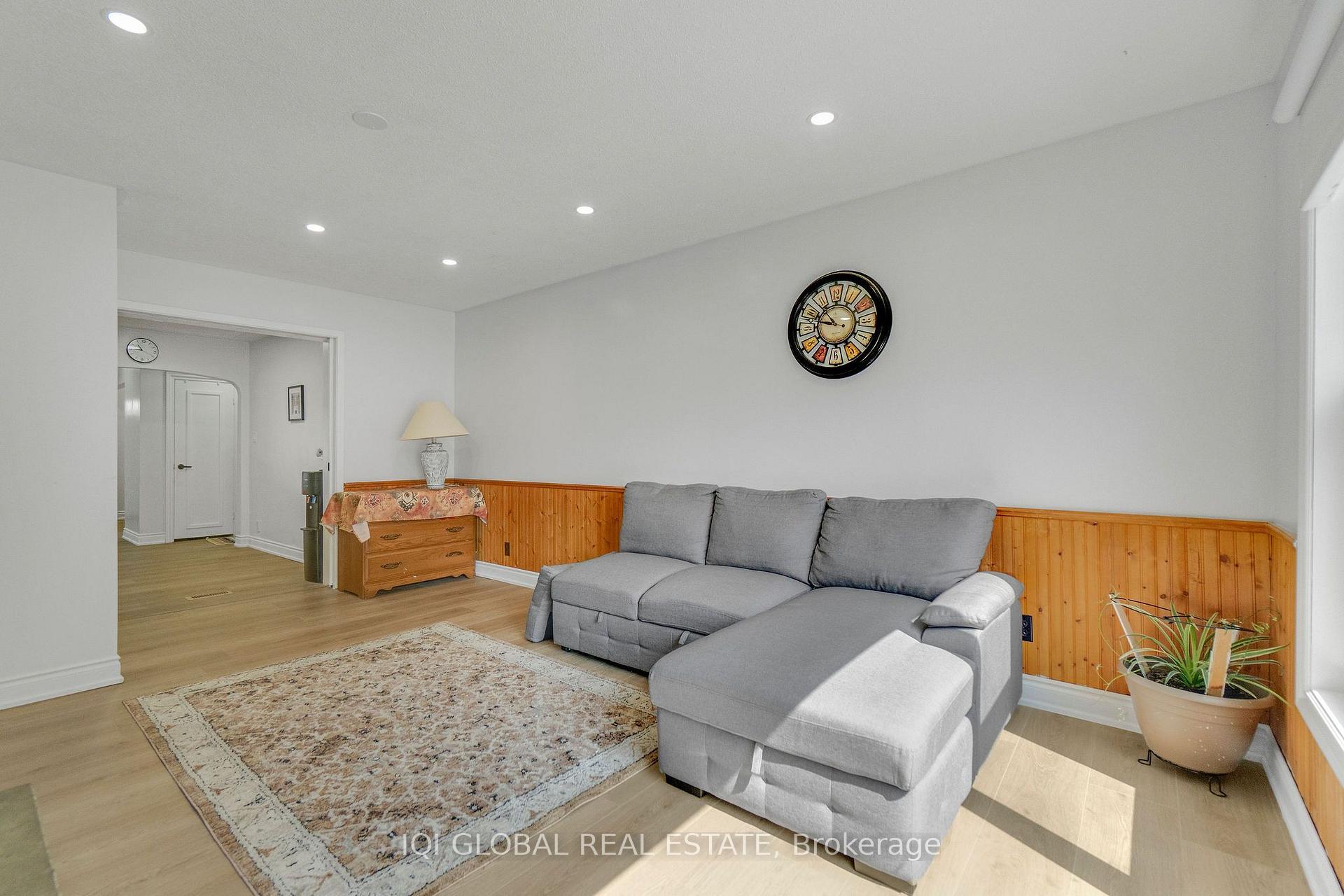 Photo 21 of 147 Tait Street, Cambridge, St Andrews/Southwood — HOMEH