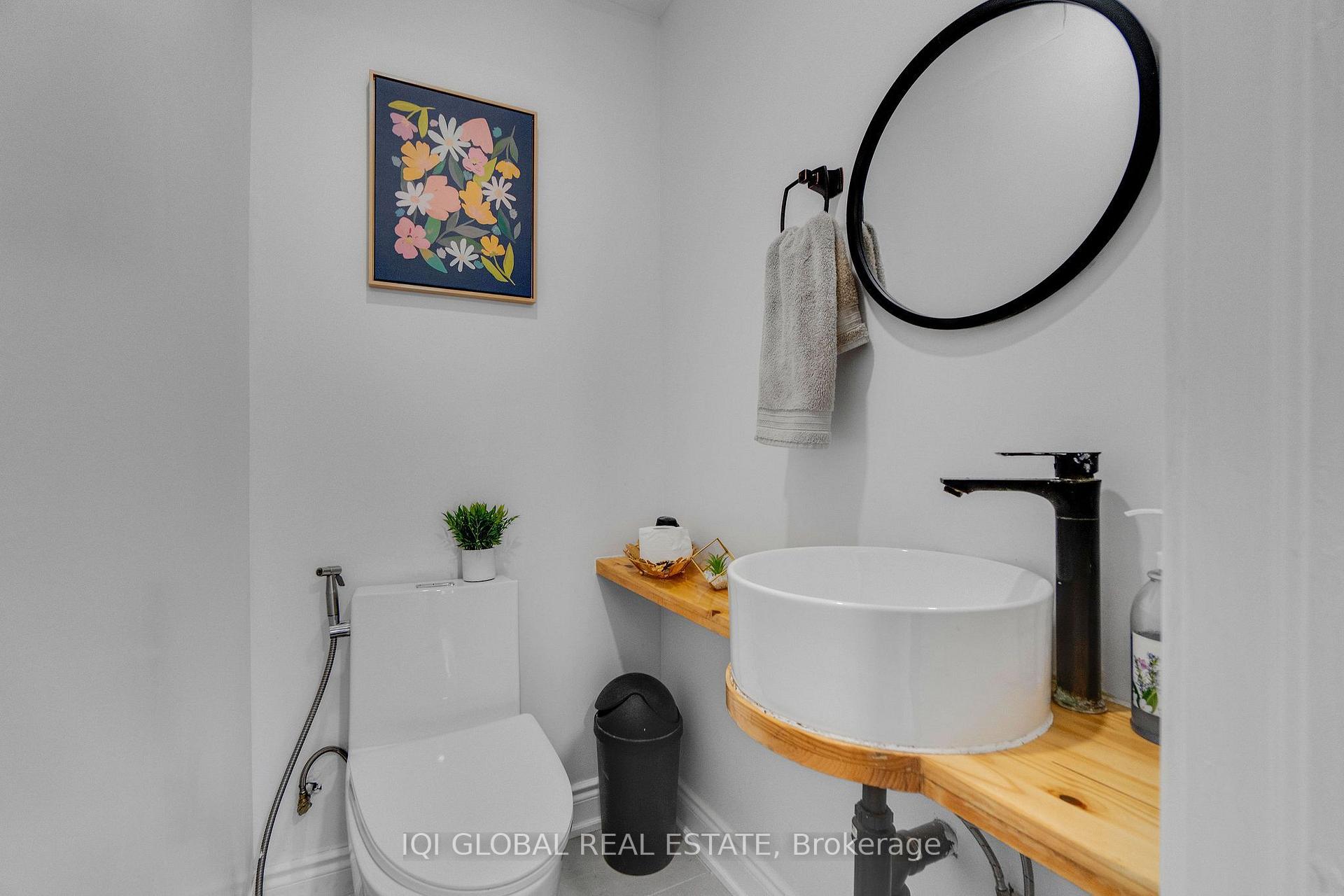 Photo 24 of 147 Tait Street, Cambridge, St Andrews/Southwood — HOMEH