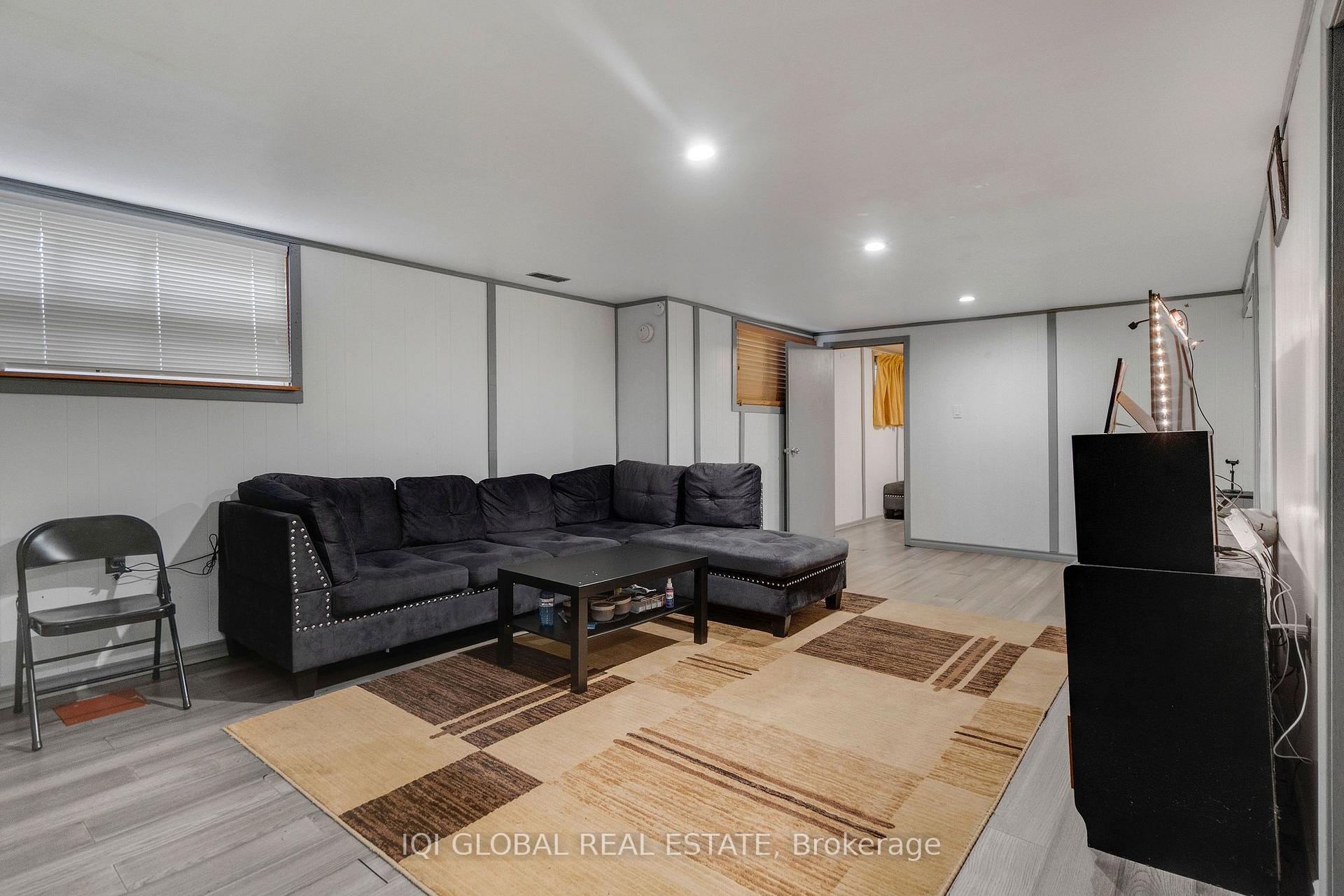 Photo 29 of 147 Tait Street, Cambridge, St Andrews/Southwood — HOMEH