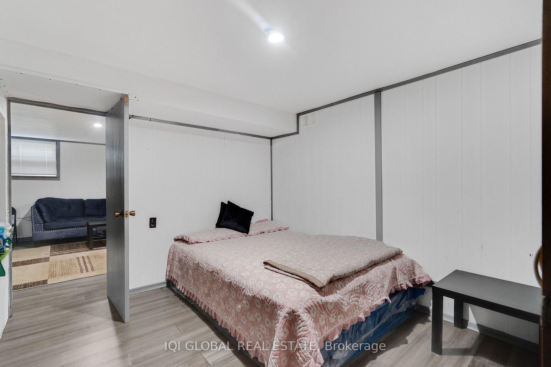 Photo 37 of 147 Tait Street, Cambridge, St Andrews/Southwood — HOMEH
