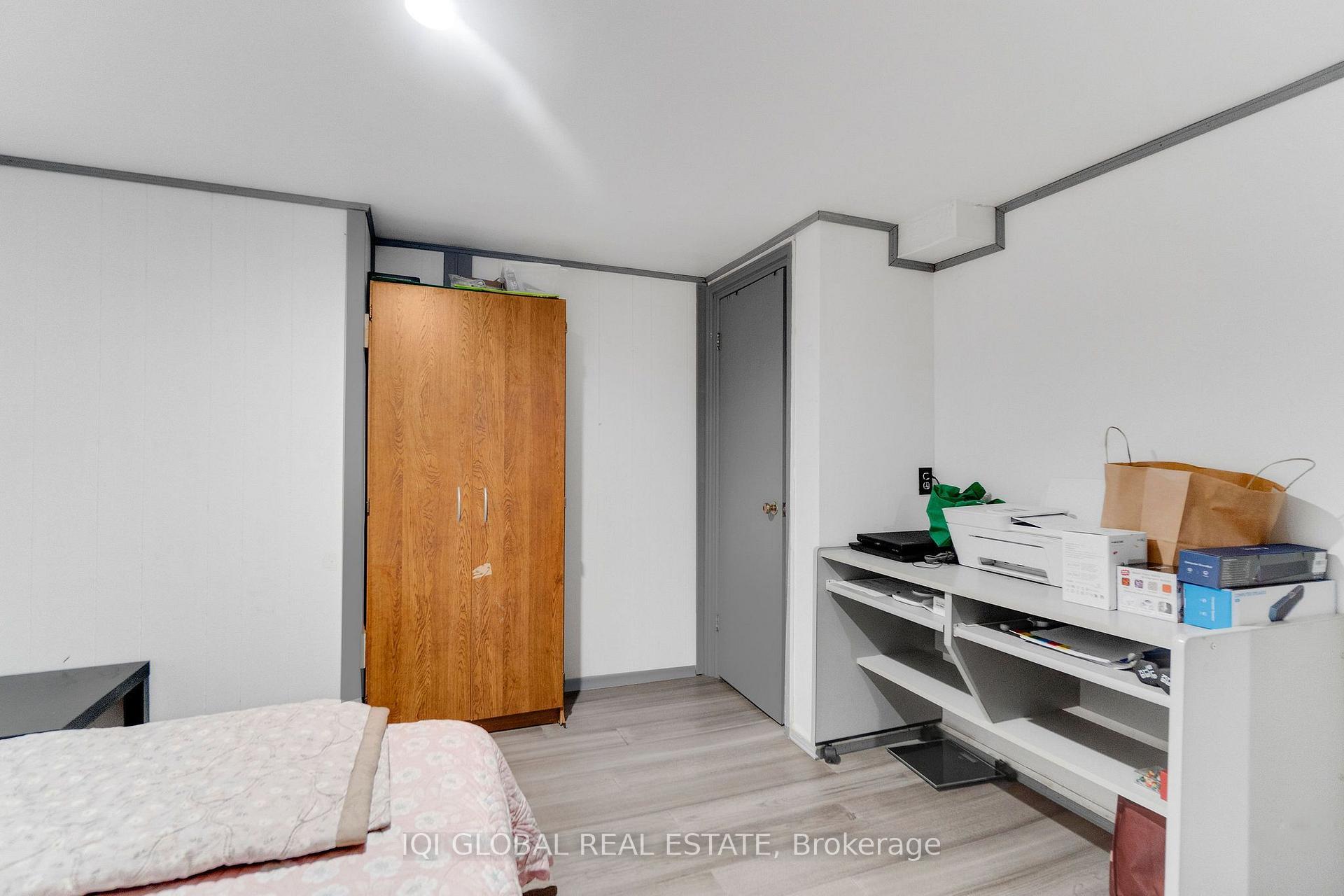 Photo 38 of 147 Tait Street, Cambridge, St Andrews/Southwood — HOMEH