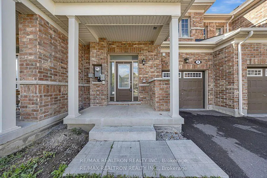 Photo 34 of 8 Emily Street, Brampton, Northwest Brampton — HOMEH