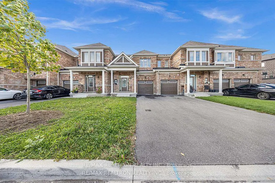 Photo 37 of 8 Emily Street, Brampton, Northwest Brampton — HOMEH