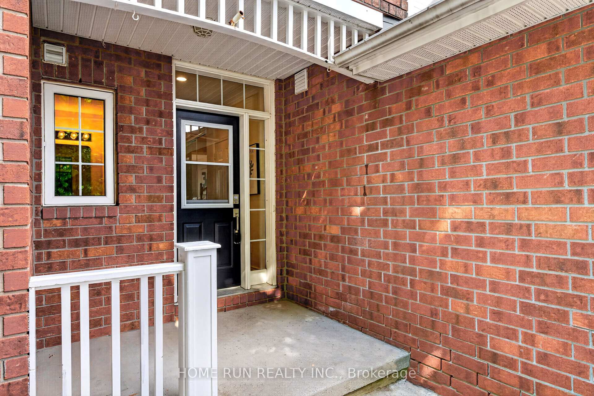 Photo 2 of 164 Gray Crescent, Ottawa, Kanata - Beaverbrook — HOMEH