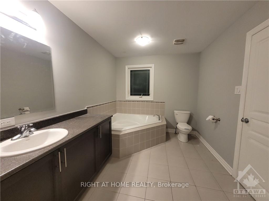 Photo 10 of 526 Barrick Hill Road, Ottawa, Kanata - Emerald Meadows/Trailwest — HOMEH