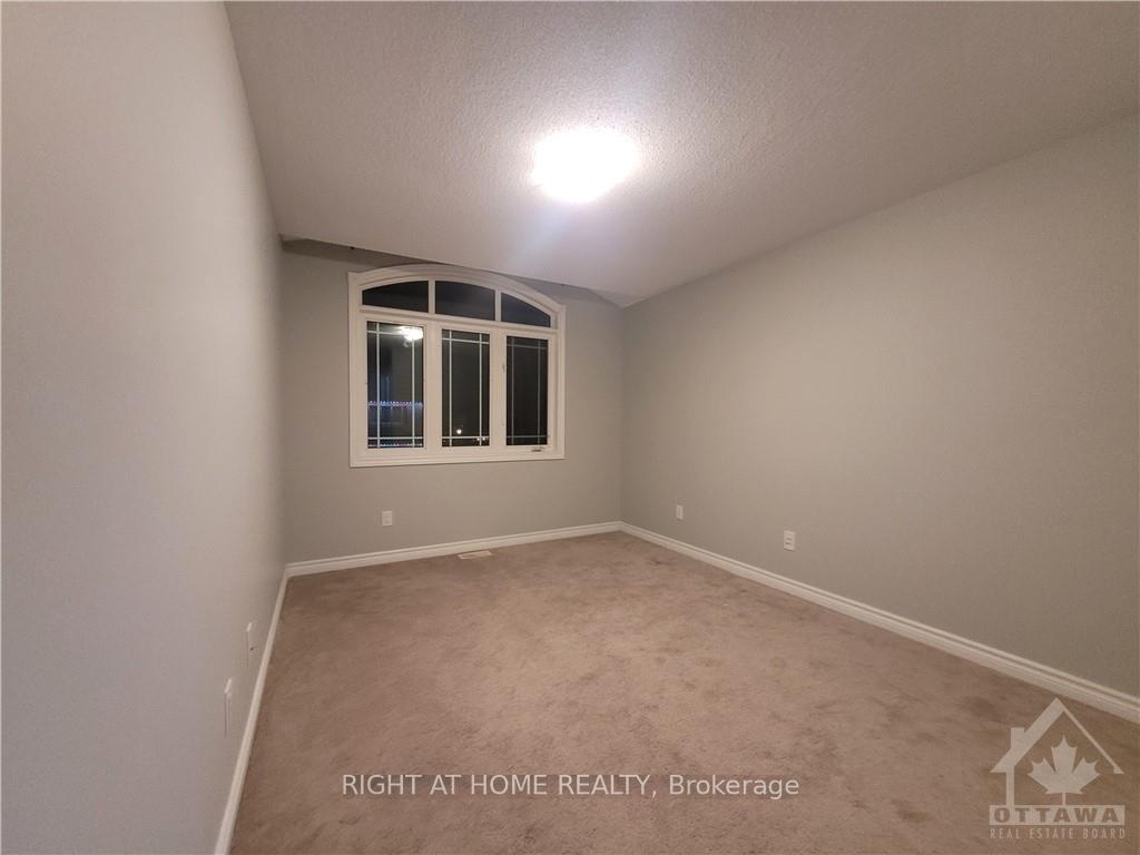 Photo 13 of 526 Barrick Hill Road, Ottawa, Kanata - Emerald Meadows/Trailwest — HOMEH