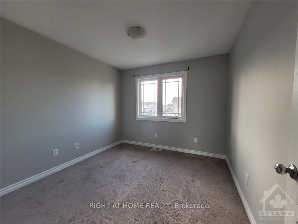 Photo 14 of 526 Barrick Hill Road, Ottawa, Kanata - Emerald Meadows/Trailwest — HOMEH