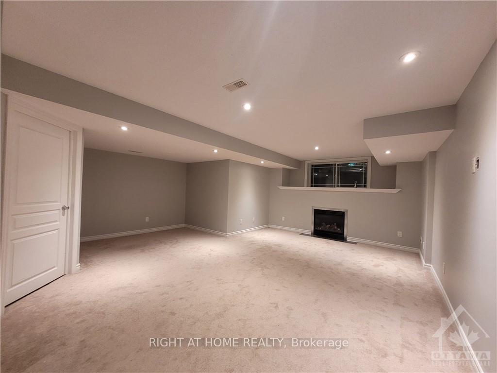 Photo 18 of 526 Barrick Hill Road, Ottawa, Kanata - Emerald Meadows/Trailwest — HOMEH