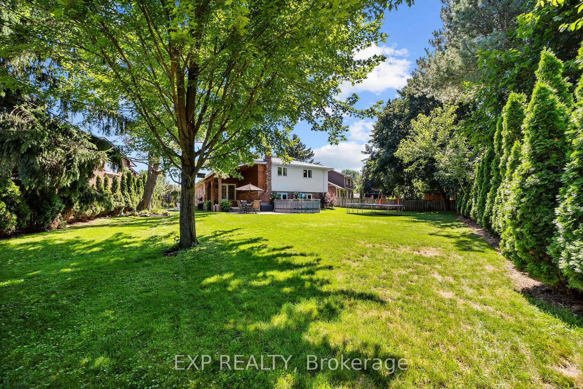 Photo 5 of 632 Hoover Place, Strathroy-Caradoc, Mount Brydges — HOMEH
