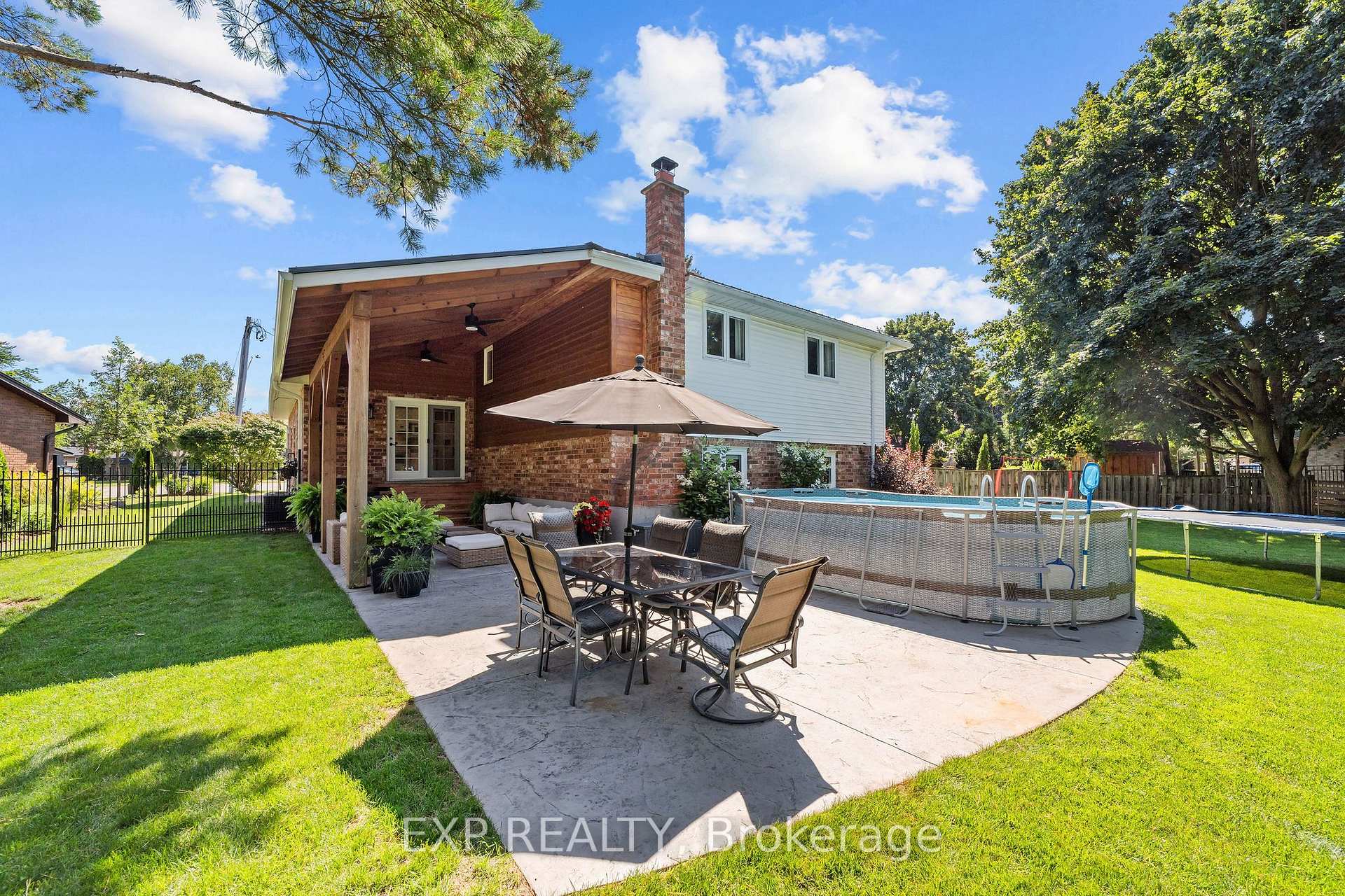 Photo 32 of 632 Hoover Place, Strathroy-Caradoc, Mount Brydges — HOMEH