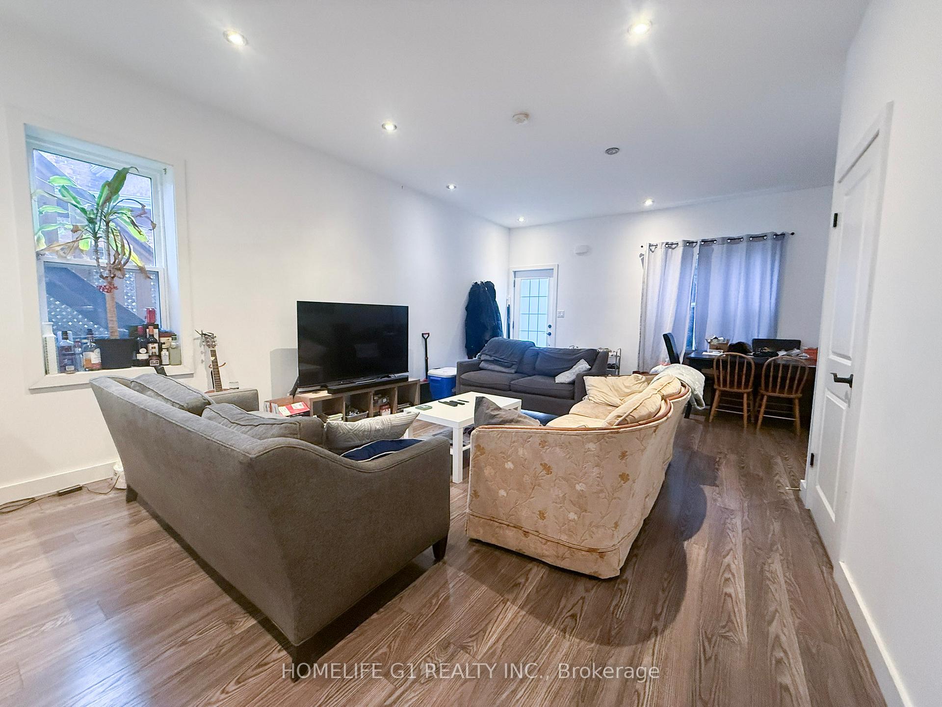 Photo 5 of 286 Hunter Street W, Hamilton, Kirkendall — HOMEH