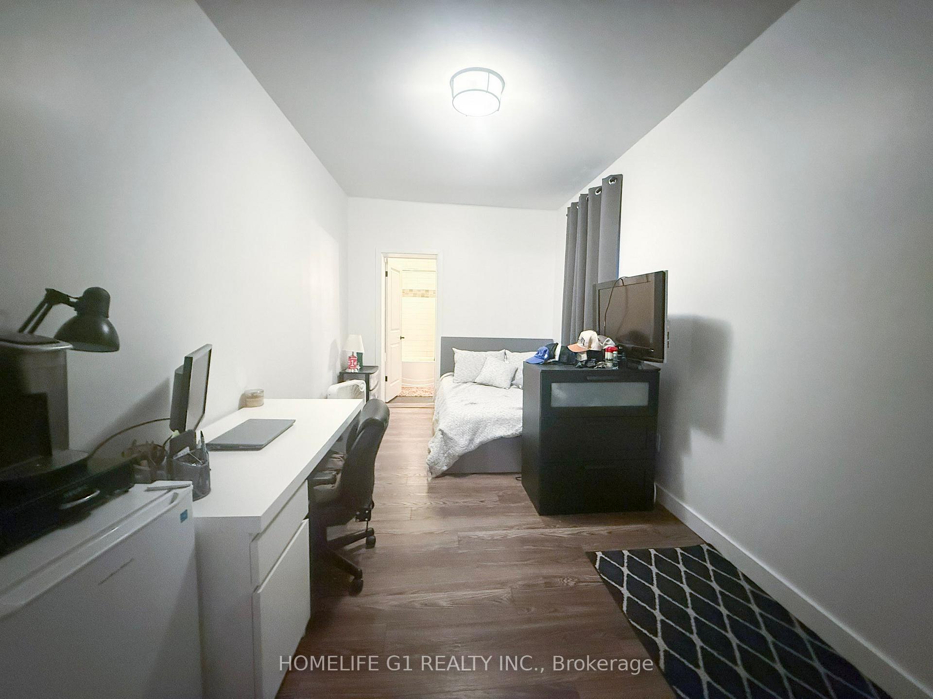 Photo 10 of 286 Hunter Street W, Hamilton, Kirkendall — HOMEH