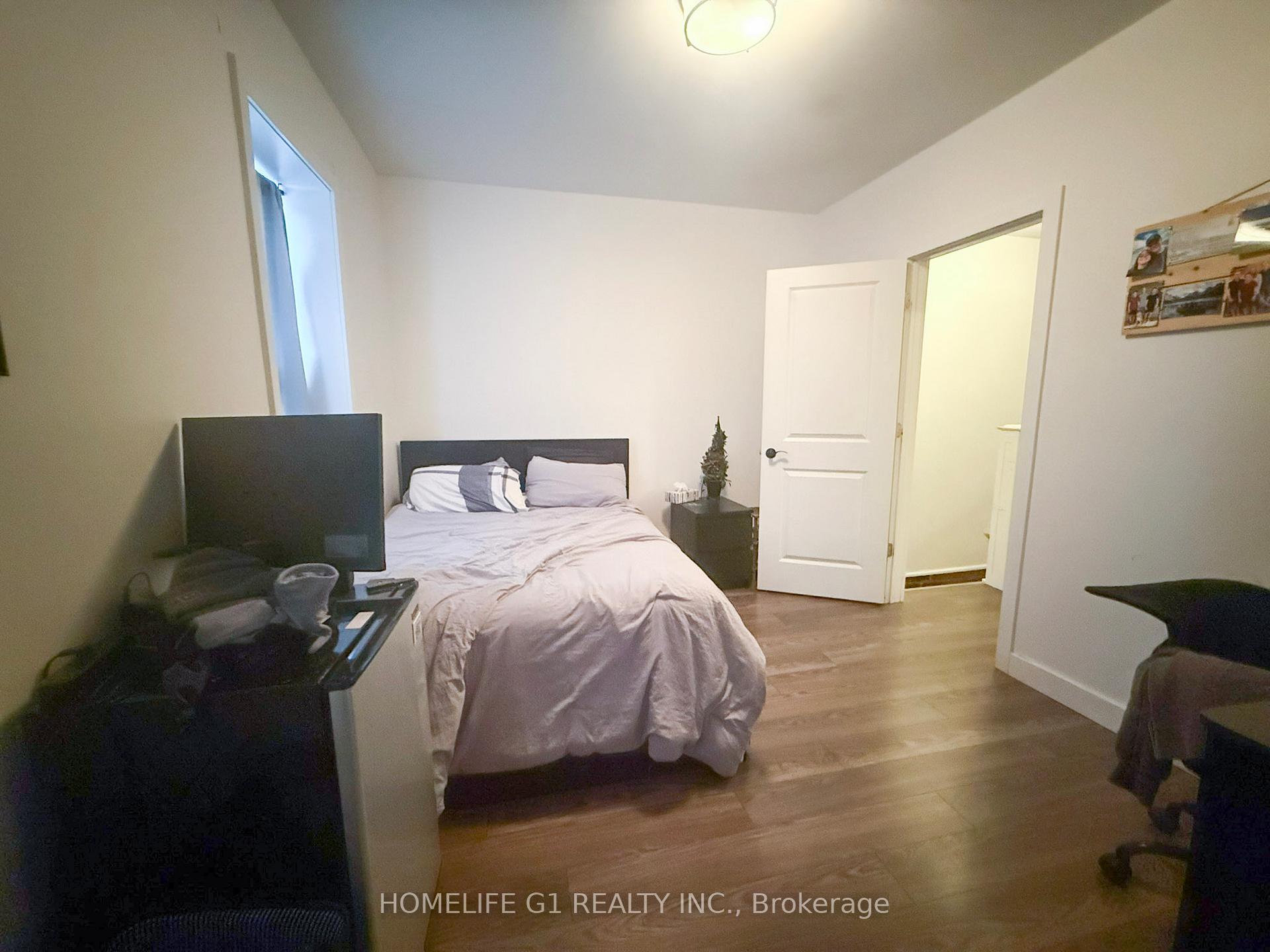 Photo 13 of 286 Hunter Street W, Hamilton, Kirkendall — HOMEH