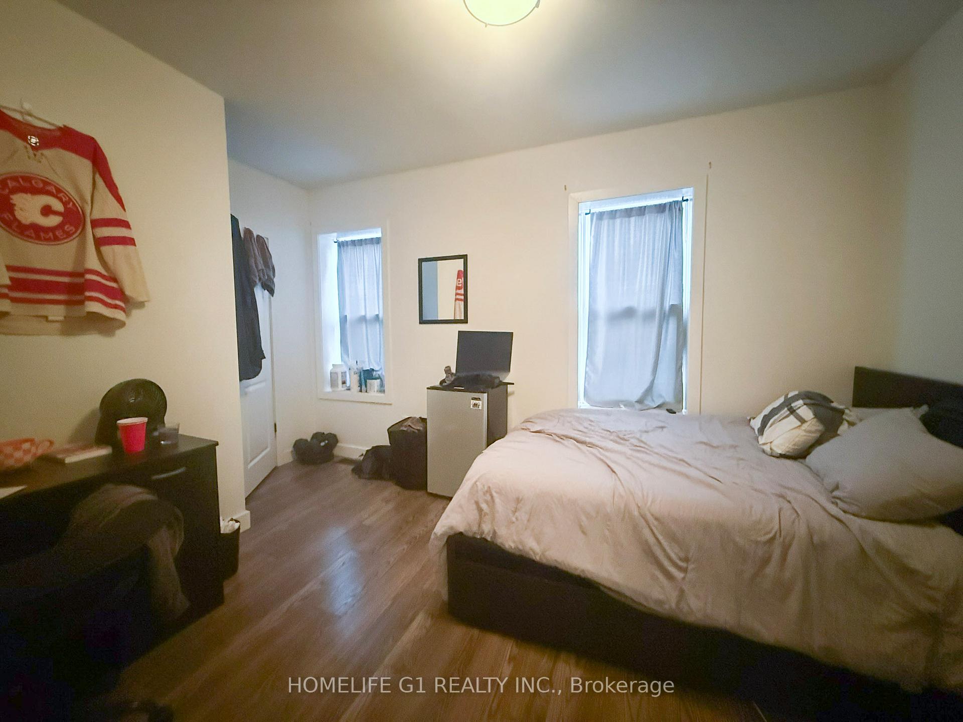 Photo 14 of 286 Hunter Street W, Hamilton, Kirkendall — HOMEH