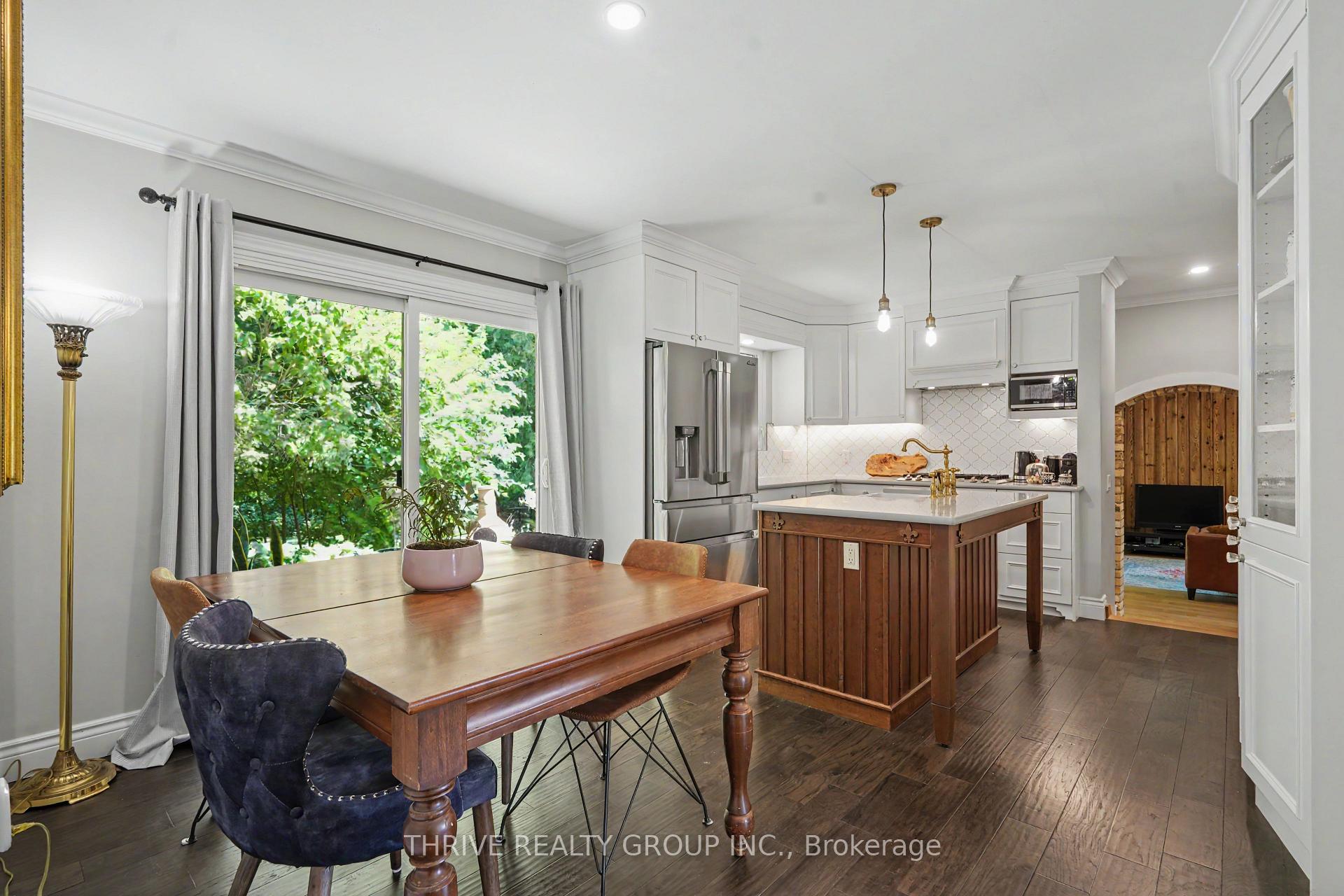 Photo 5 of 665 Kildare Road, London, North P — HOMEH