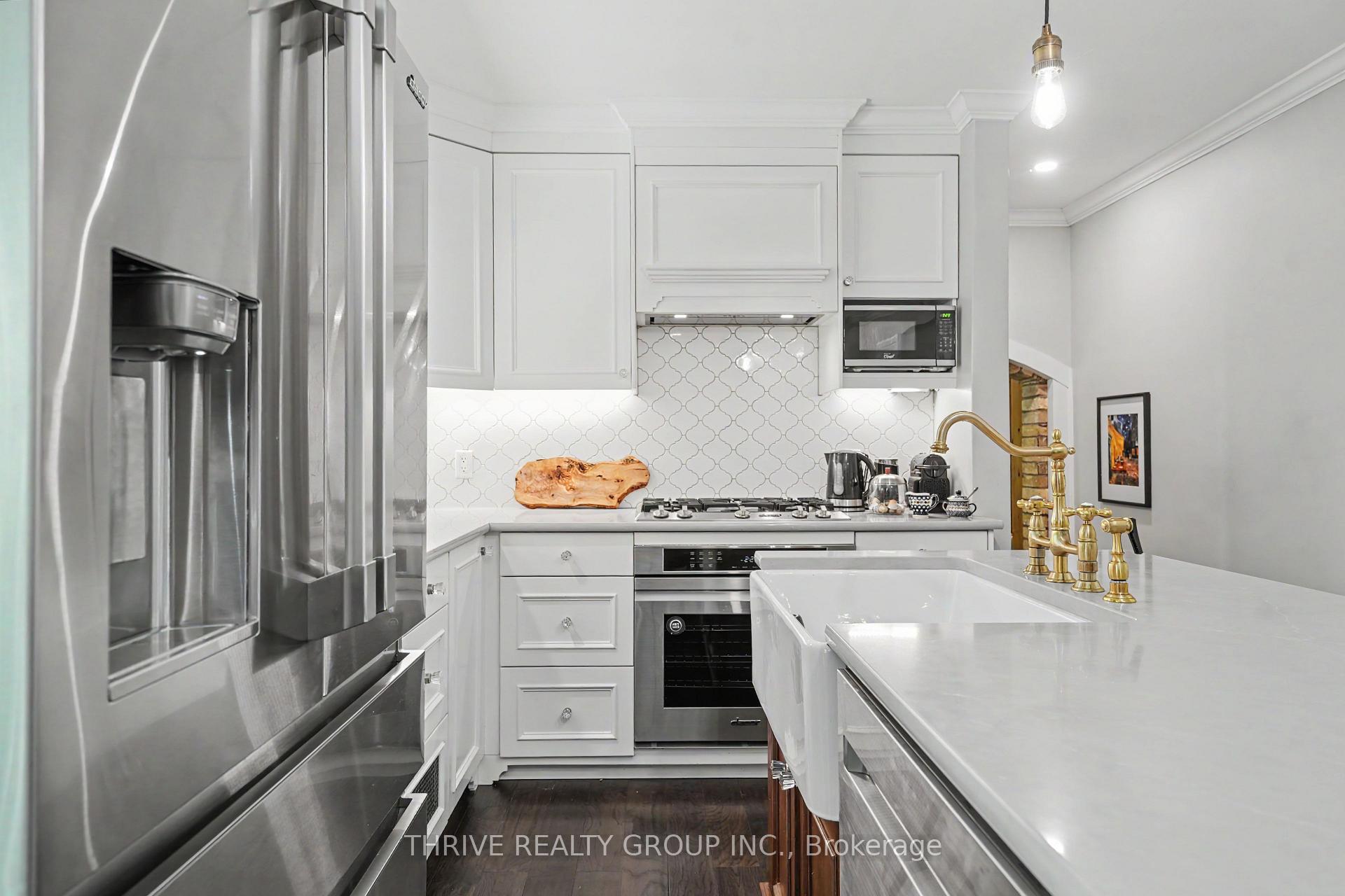 Photo 7 of 665 Kildare Road, London, North P — HOMEH