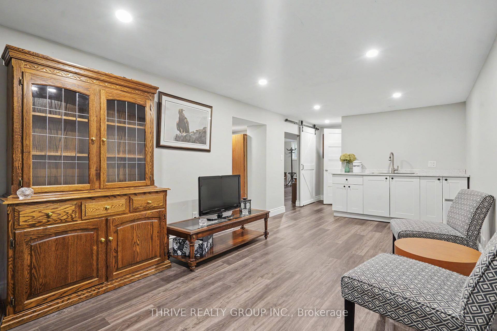 Photo 25 of 665 Kildare Road, London, North P — HOMEH