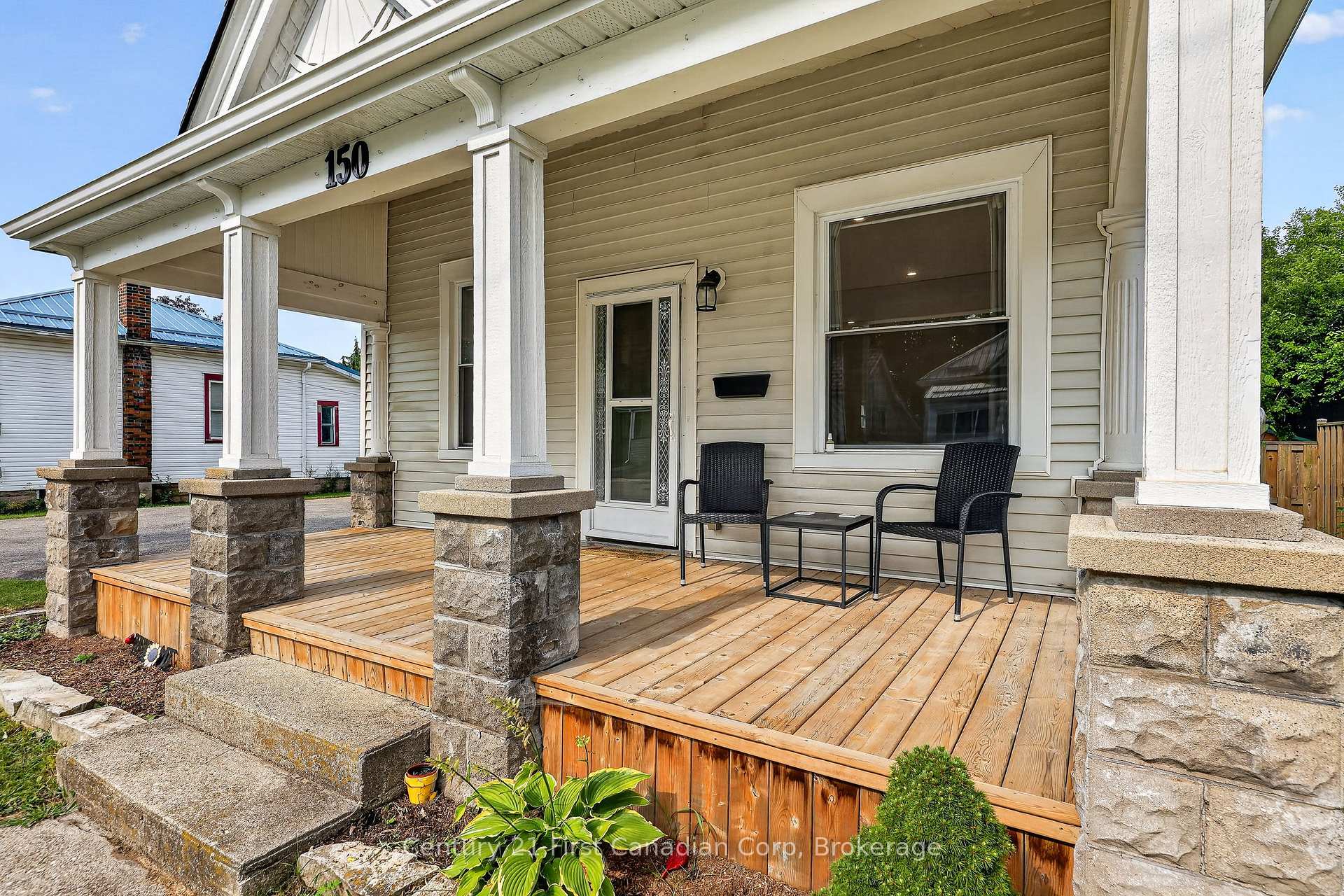 Photo 7 of 150 Manitoba Street, St. Thomas — HOMEH