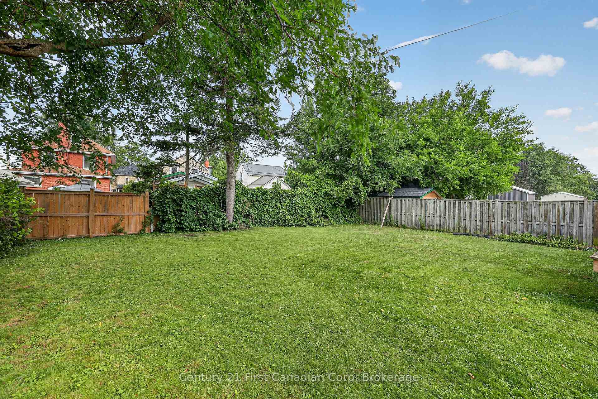 Photo 9 of 150 Manitoba Street, St. Thomas — HOMEH