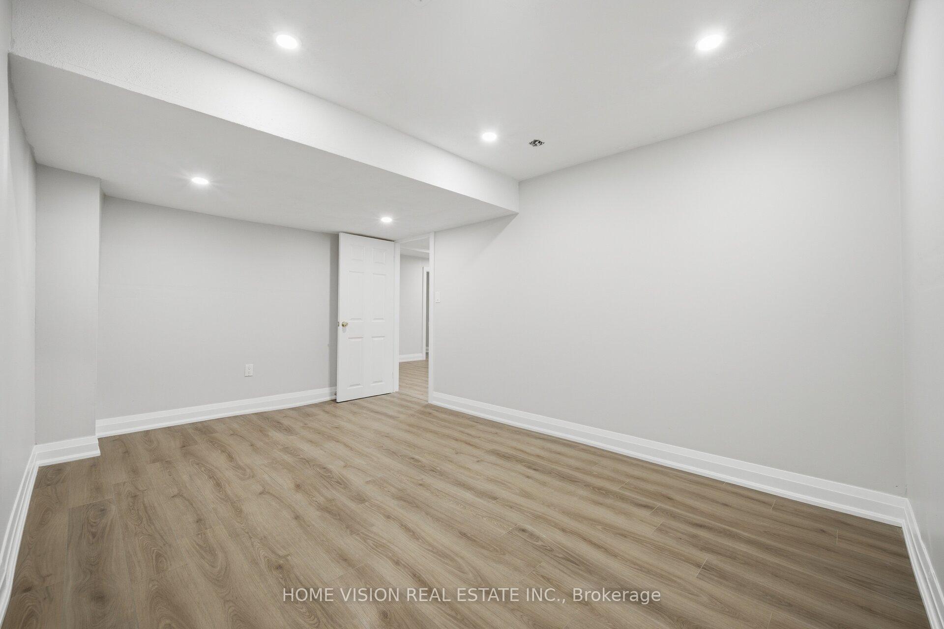Photo 40 of 392 Father Tobin Road, Brampton, Sandringham-Wellington — HOMEH
