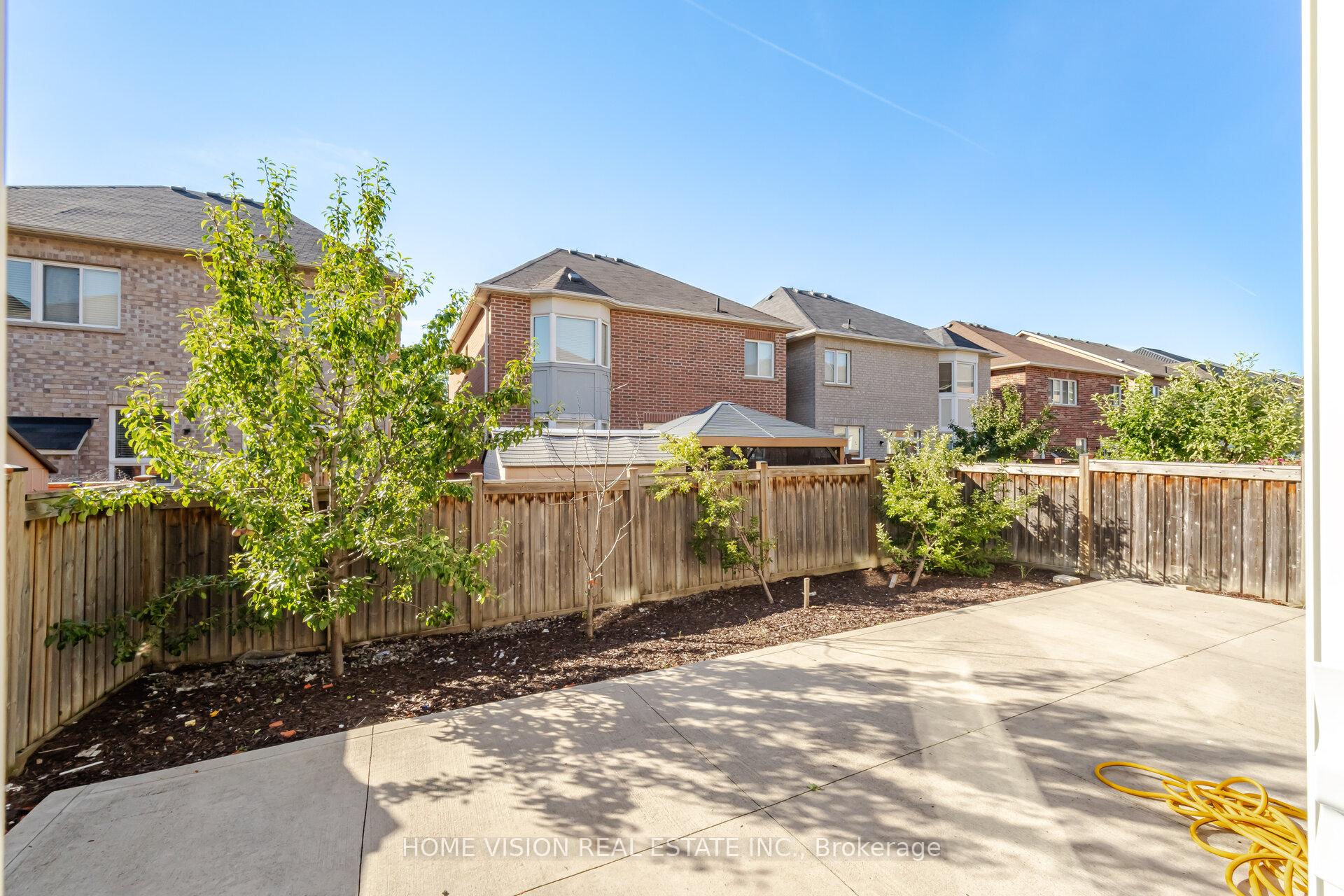 Photo 42 of 392 Father Tobin Road, Brampton, Sandringham-Wellington — HOMEH