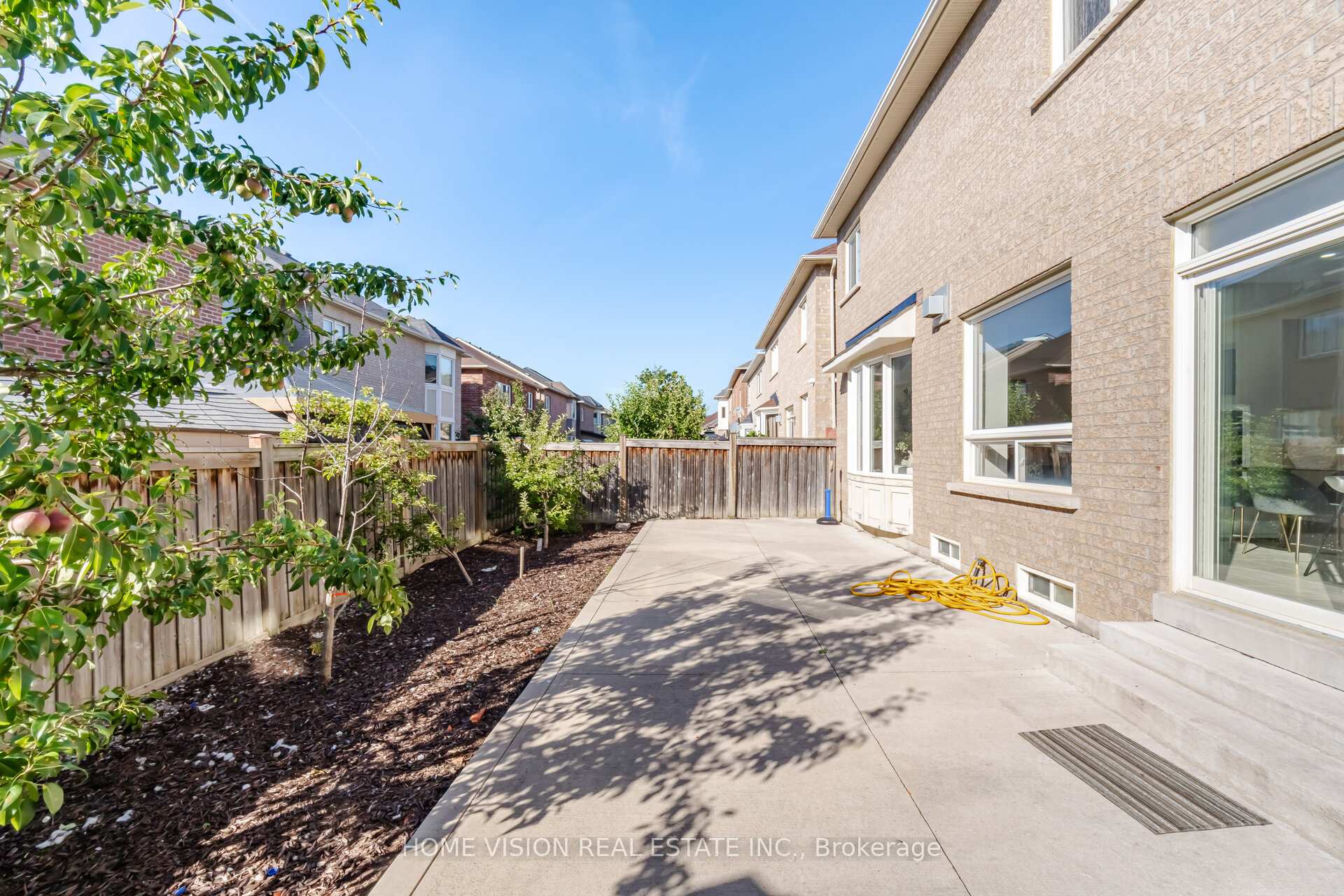 Photo 43 of 392 Father Tobin Road, Brampton, Sandringham-Wellington — HOMEH