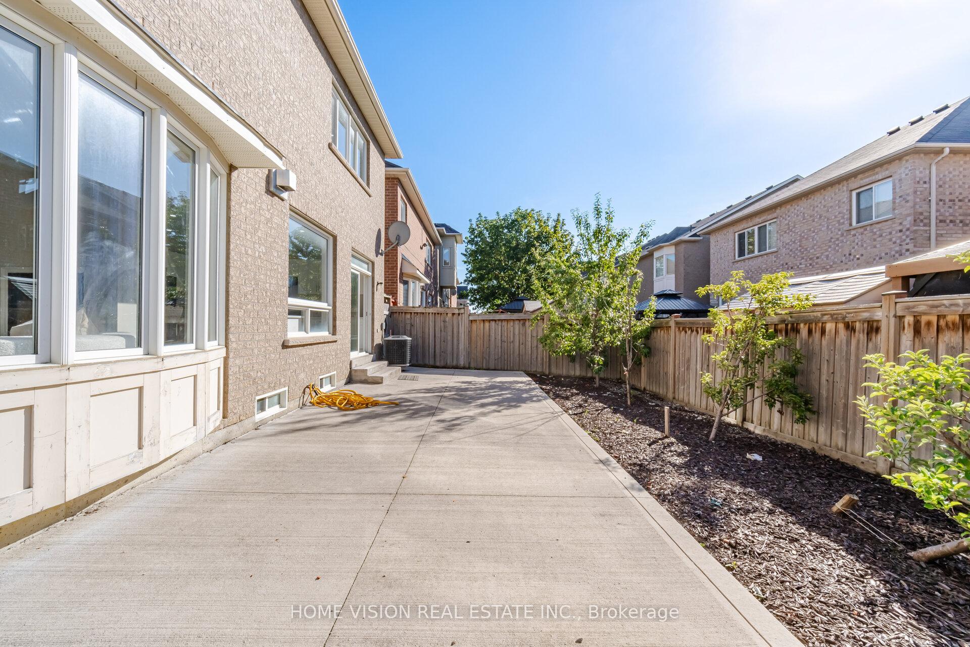 Photo 44 of 392 Father Tobin Road, Brampton, Sandringham-Wellington — HOMEH
