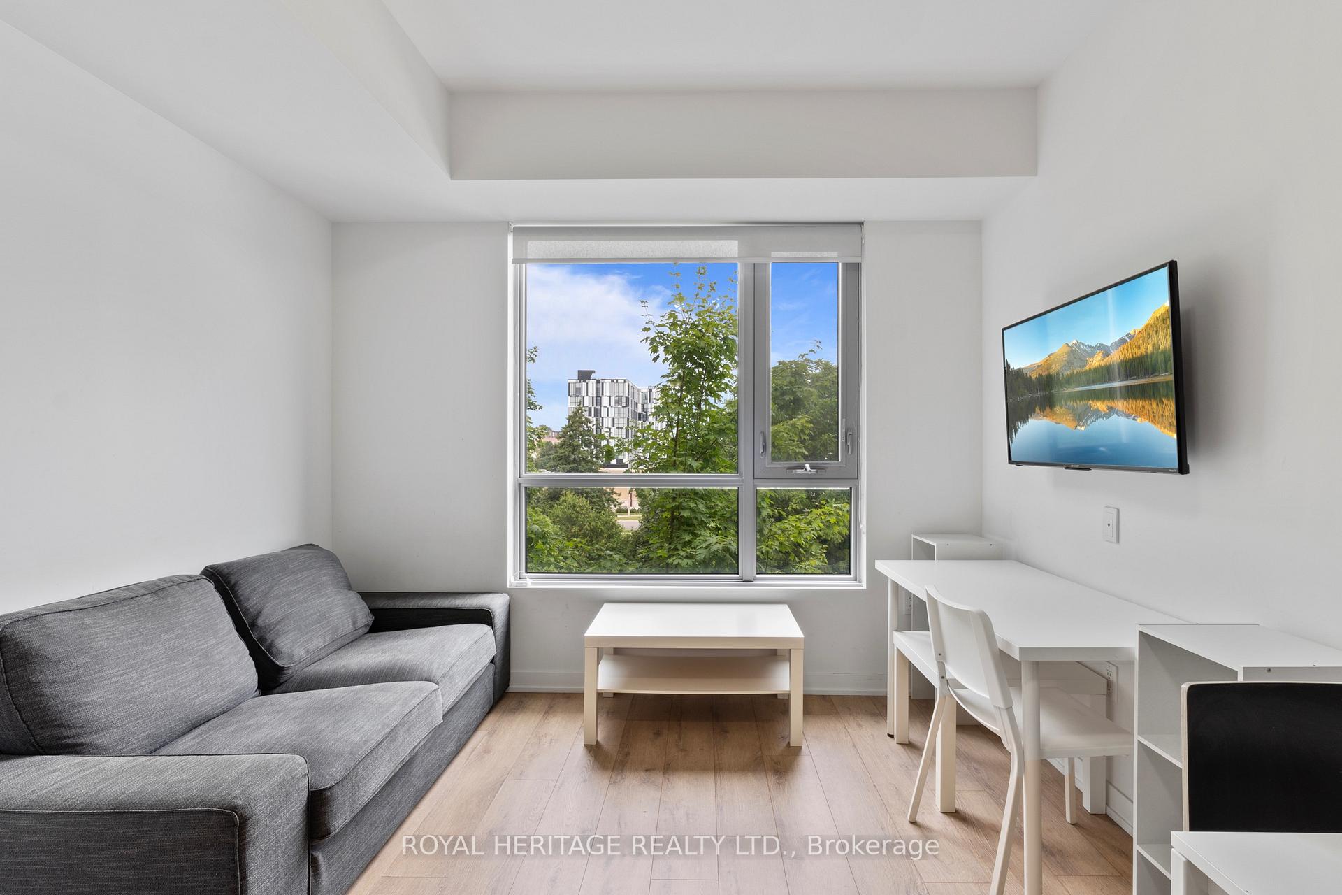 Photo of Unit 307, 1800 Simcoe Street N