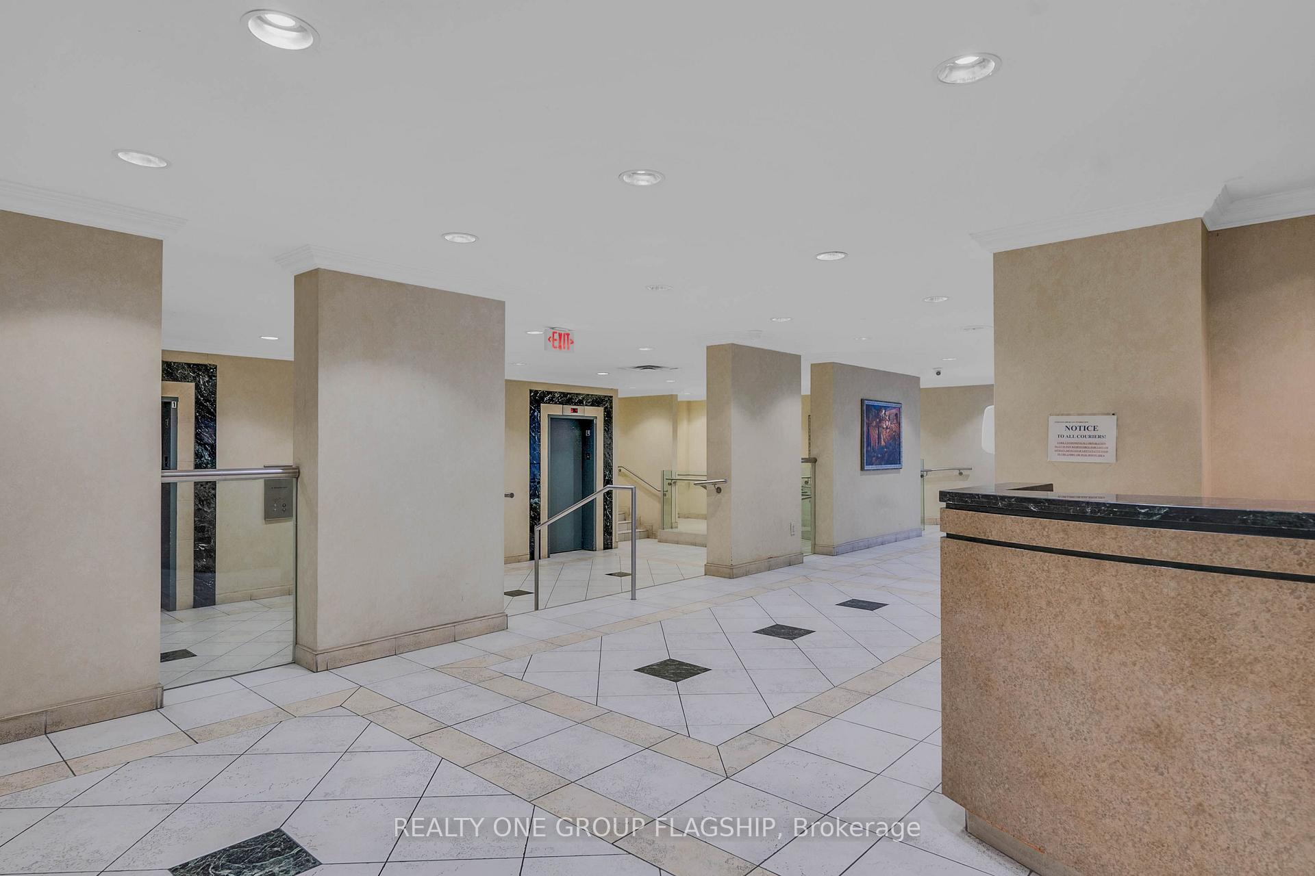 Photo 4 of Unit 1401, 61 Richview Road, Etobicoke, Humber Heights — HOMEH