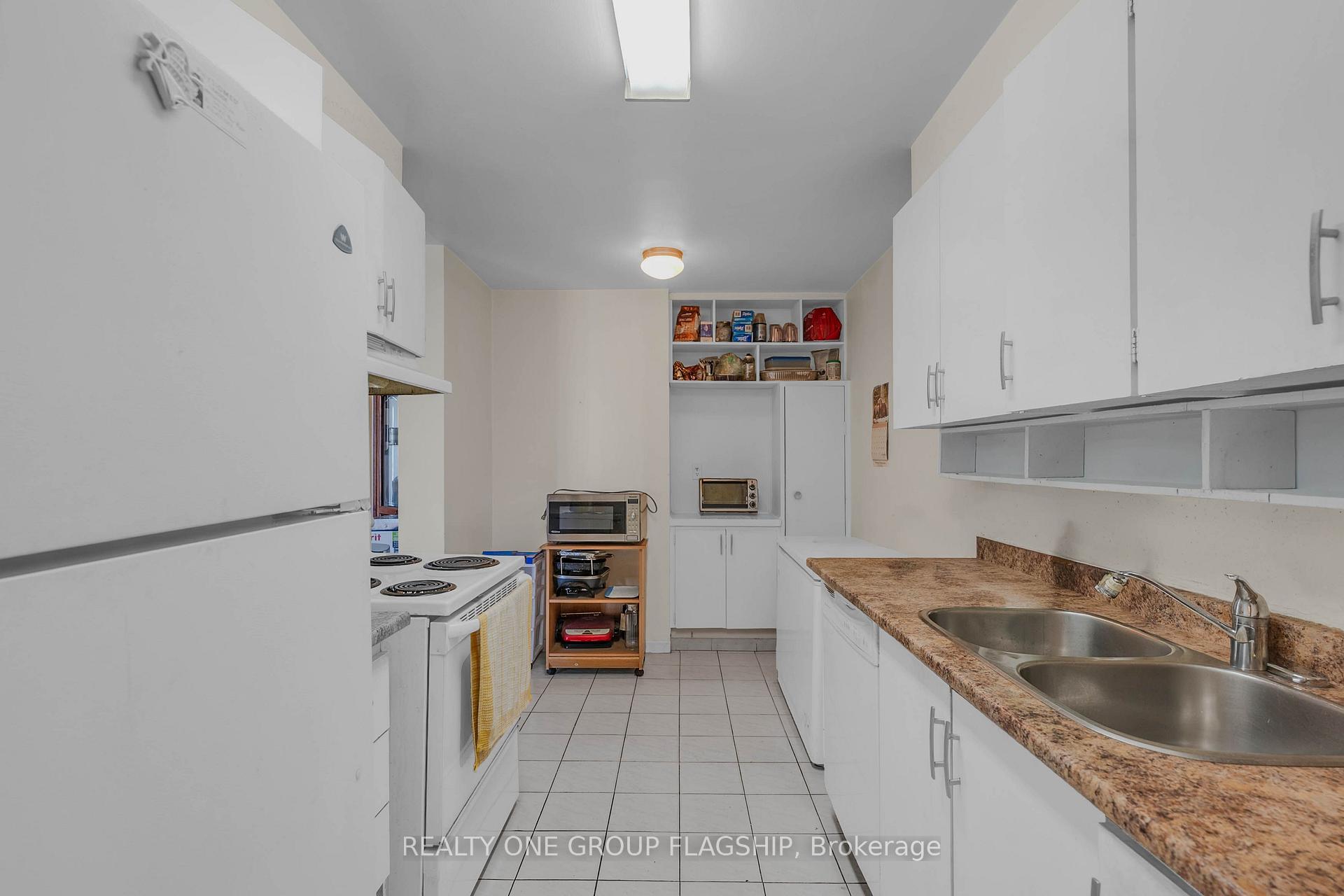 Photo 9 of Unit 1401, 61 Richview Road, Etobicoke, Humber Heights — HOMEH