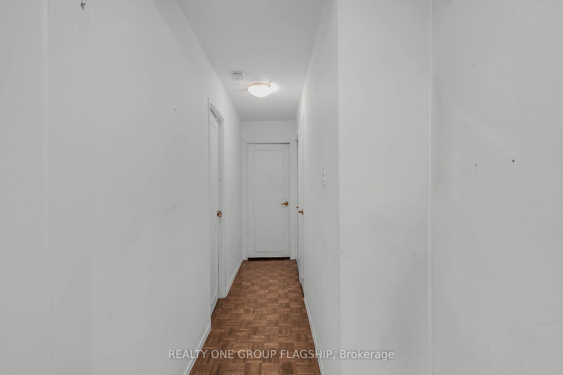 Photo 11 of Unit 1401, 61 Richview Road, Etobicoke, Humber Heights — HOMEH