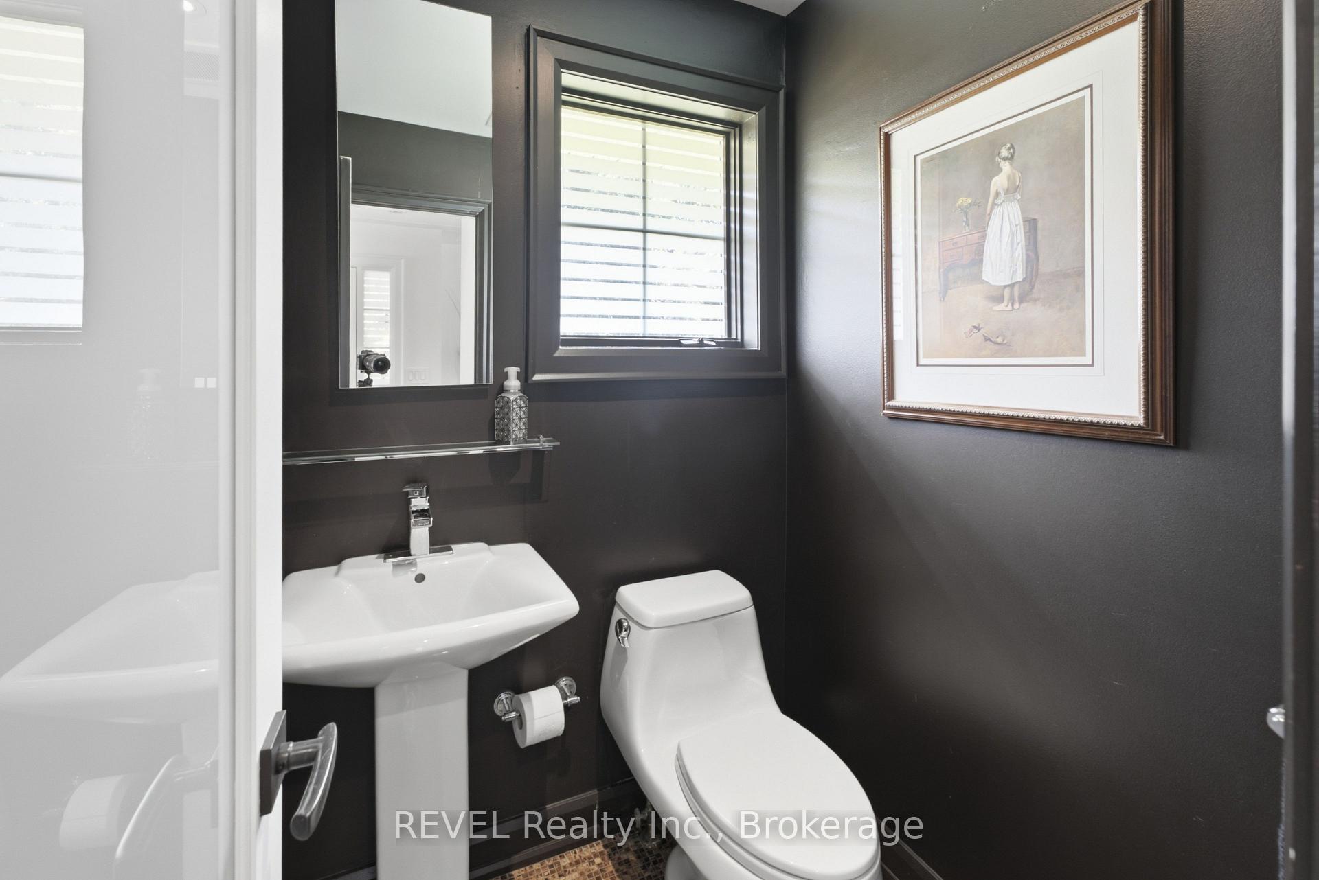 Photo 6 of Unit 14, 275 Pelham Road, St. Catharines, Rykert/Vansickle — HOMEH