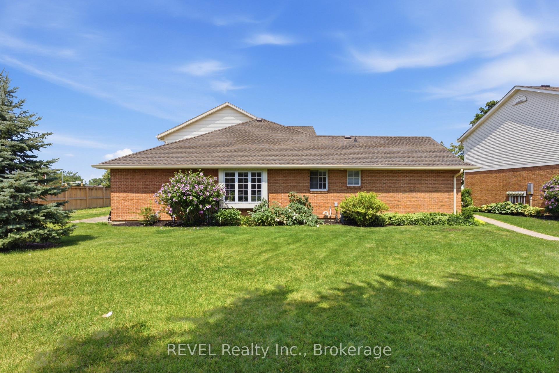 Photo 47 of Unit 14, 275 Pelham Road, St. Catharines, Rykert/Vansickle — HOMEH