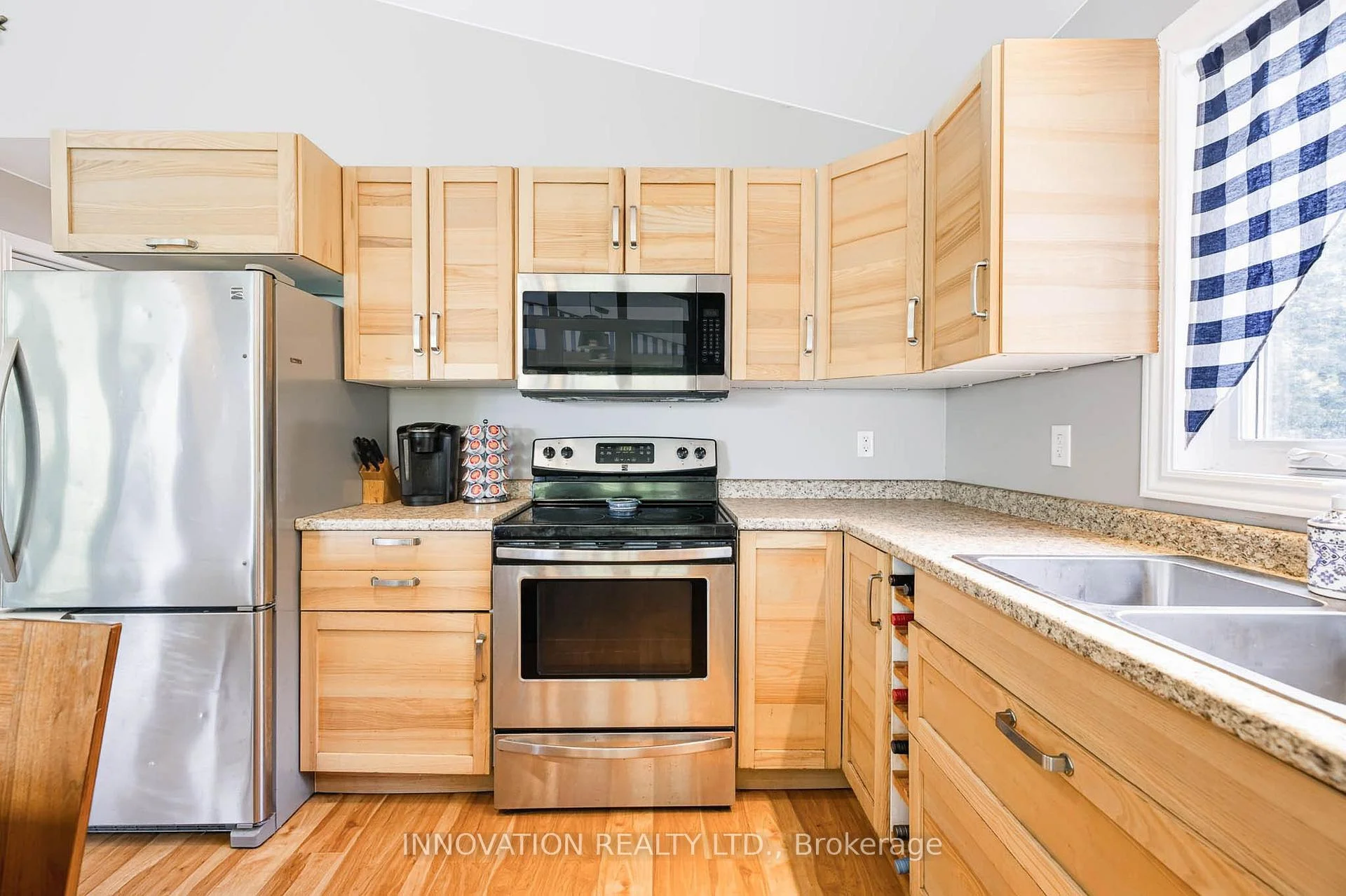 Photo 18 of 688 Dewitt Lane, Frontenac, Frontenac South — HOMEH