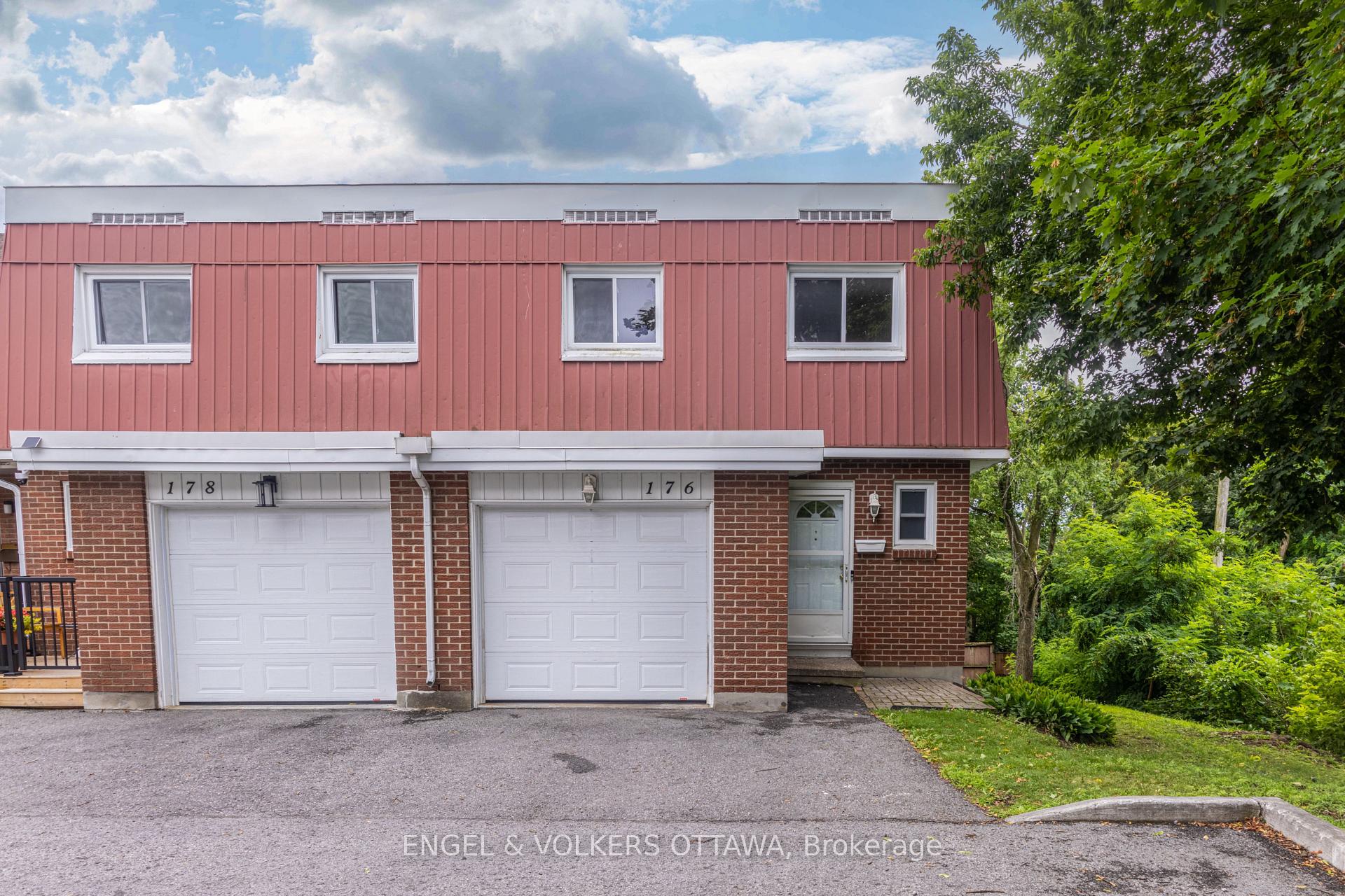 Photo 1 of Unit 117, 176 Birch Hill Private, Ottawa, Carson Meadows — HOMEH