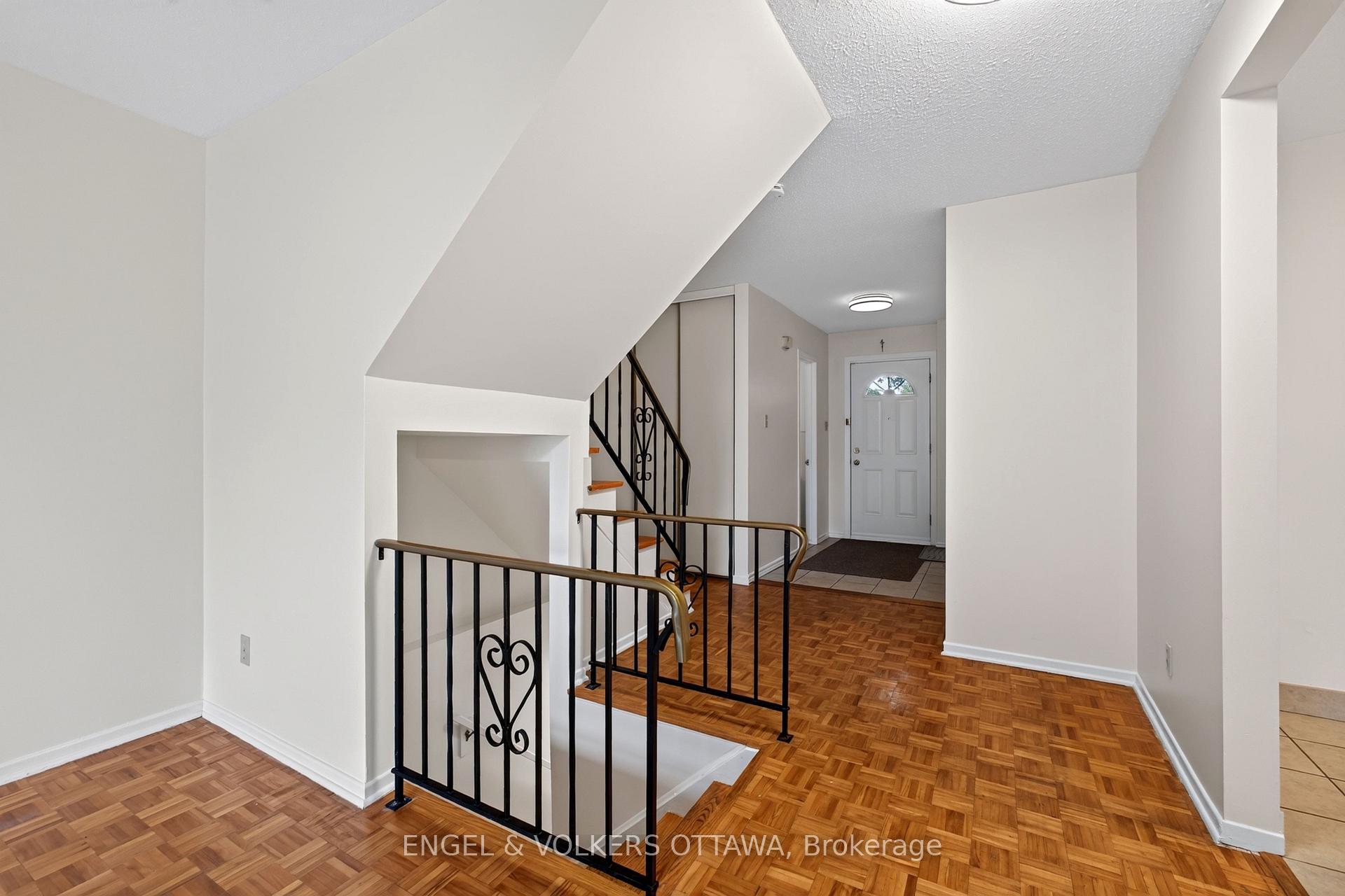 Photo 7 of Unit 117, 176 Birch Hill Private, Ottawa, Carson Meadows — HOMEH