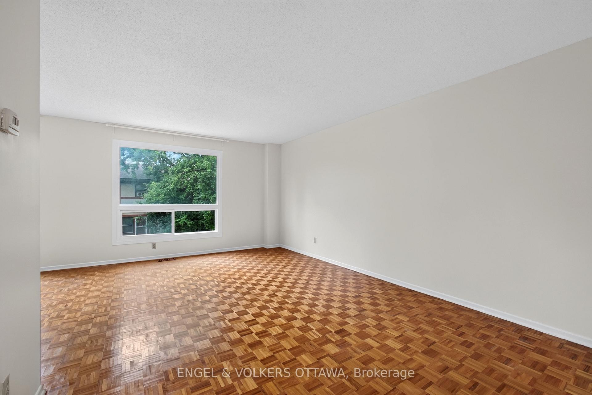 Photo 10 of Unit 117, 176 Birch Hill Private, Ottawa, Carson Meadows — HOMEH