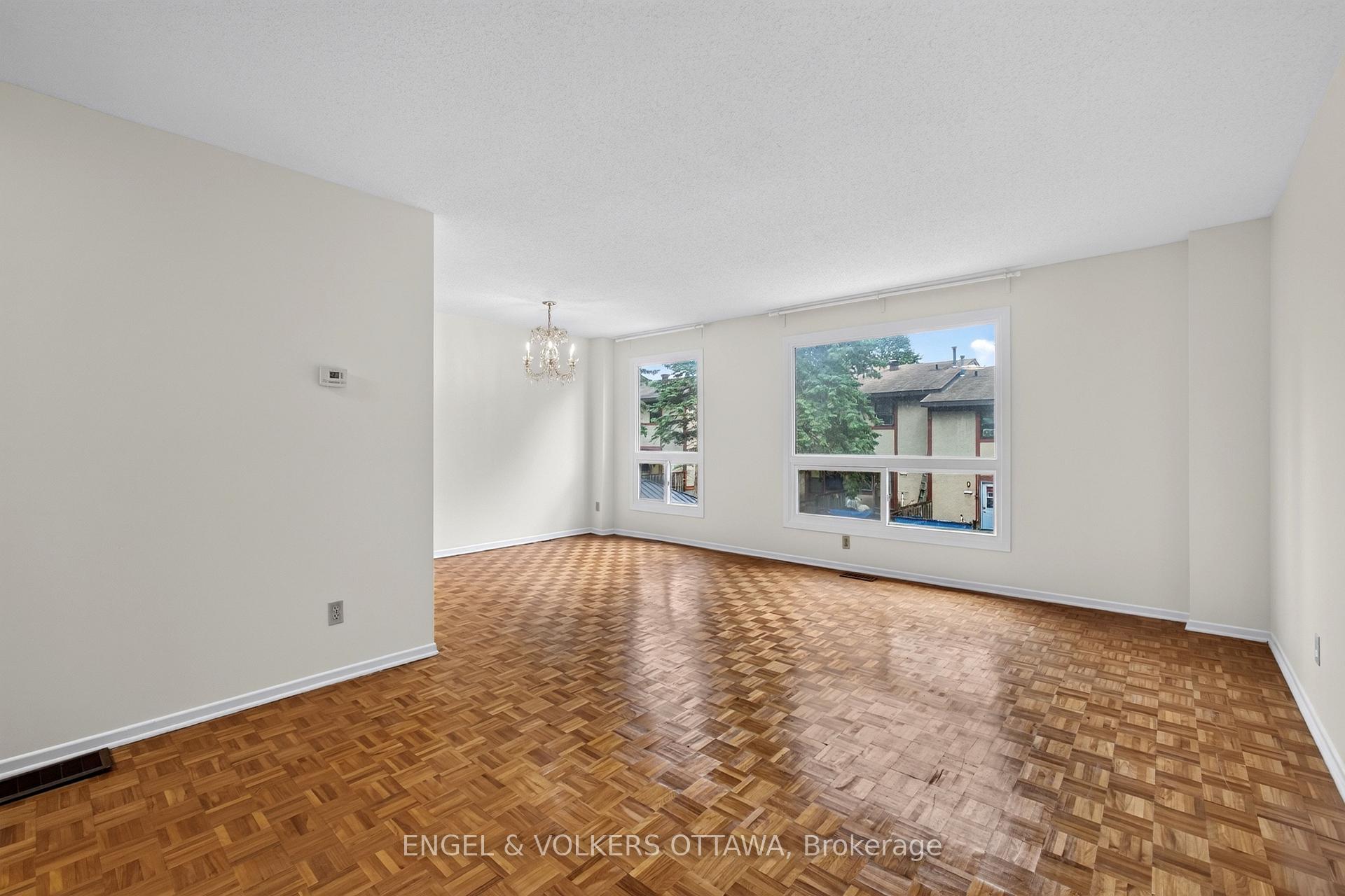 Photo 11 of Unit 117, 176 Birch Hill Private, Ottawa, Carson Meadows — HOMEH