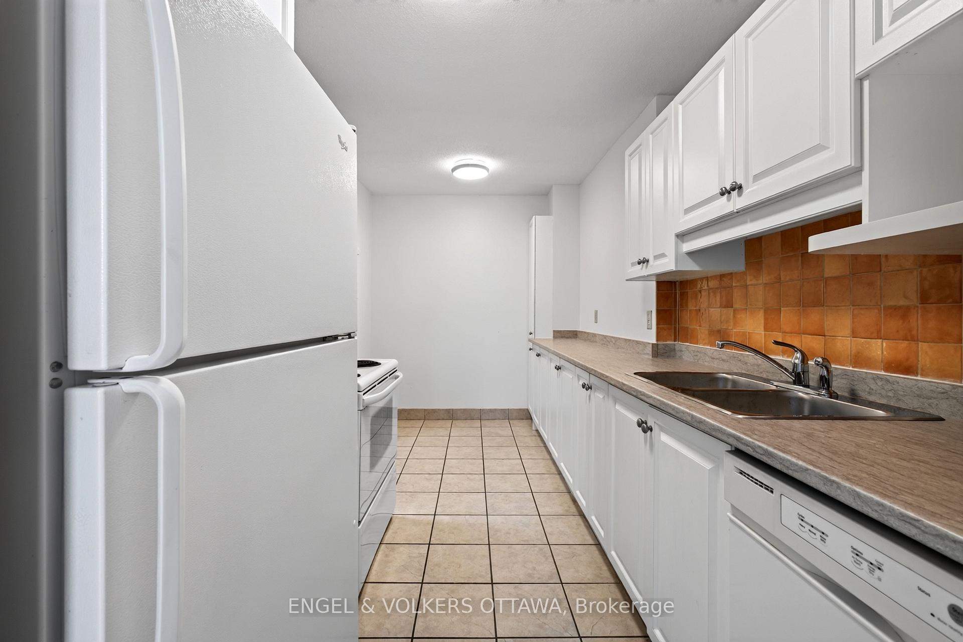 Photo 18 of Unit 117, 176 Birch Hill Private, Ottawa, Carson Meadows — HOMEH